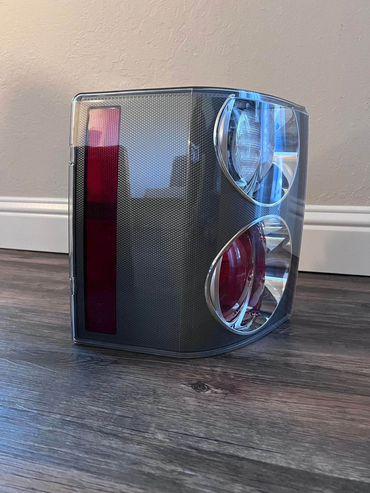 Lights - Range Rover L322 Taillights (Mint) XFB500360 XFB500370 - Used - 2002 to 2012 Land Rover Range Rover - Fremont, CA 94538, United States