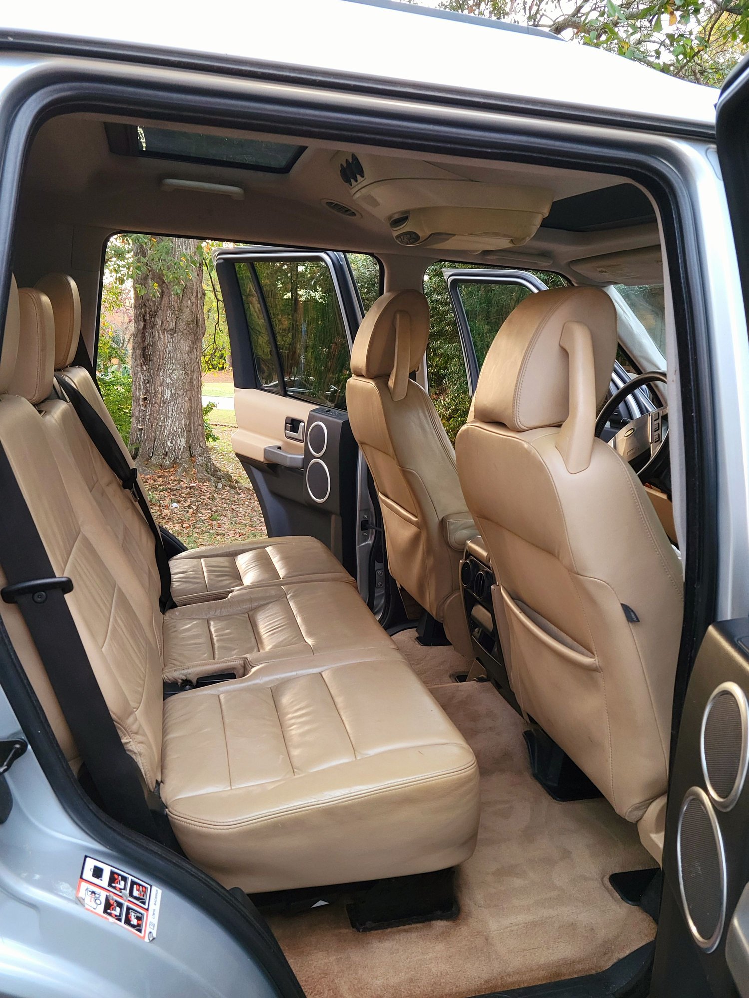 2008 Land Rover LR3 - Very well maintained 08 LR3 HSE w A bar & AT tires - Used - VIN SALAG254X8A466489 - 165,000 Miles - 8 cyl - AWD - Automatic - SUV - Gray - Atlanta, GA 30030, United States