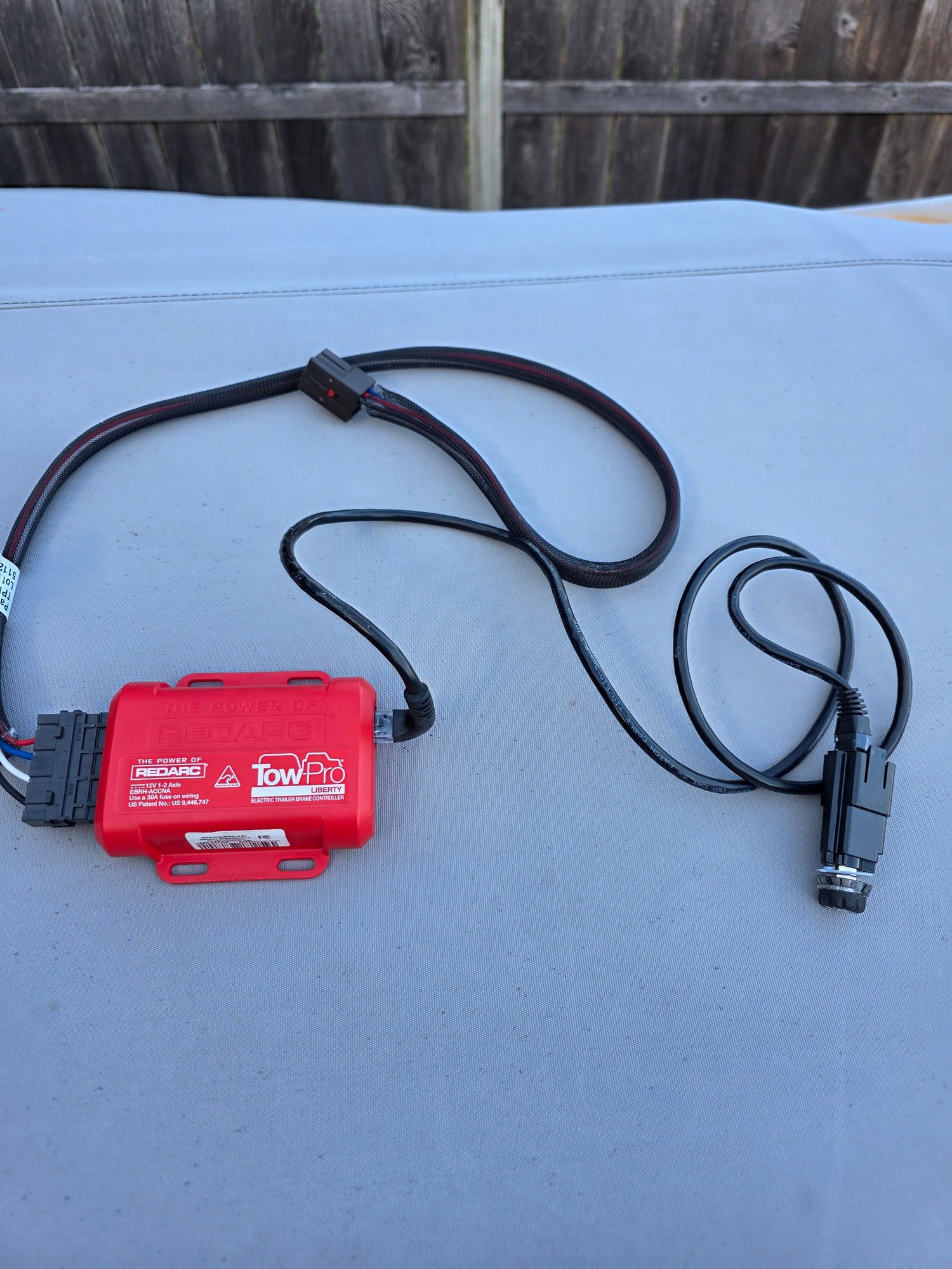 Brakes - RedArc Tow Pro Liberty brake controller and plug/play wiring harness for LR vehicles - Used - All Years Any Make All Models - Vashon, WA 98070, United States