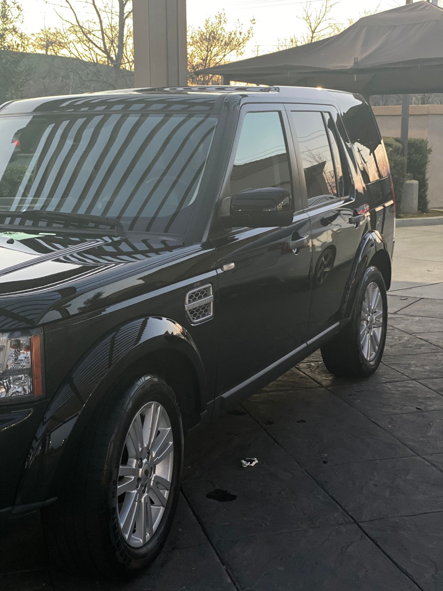 2011 Land Rover LR4 - 2011 LR4 HSE LUX 7 pass 63.5k miles. Santorini Black on Ebony - Used - VIN SALAK2D45BA547066 - 63,500 Miles - 8 cyl - AWD - Automatic - SUV - Black - Walnut Creek, CA 94597, United States