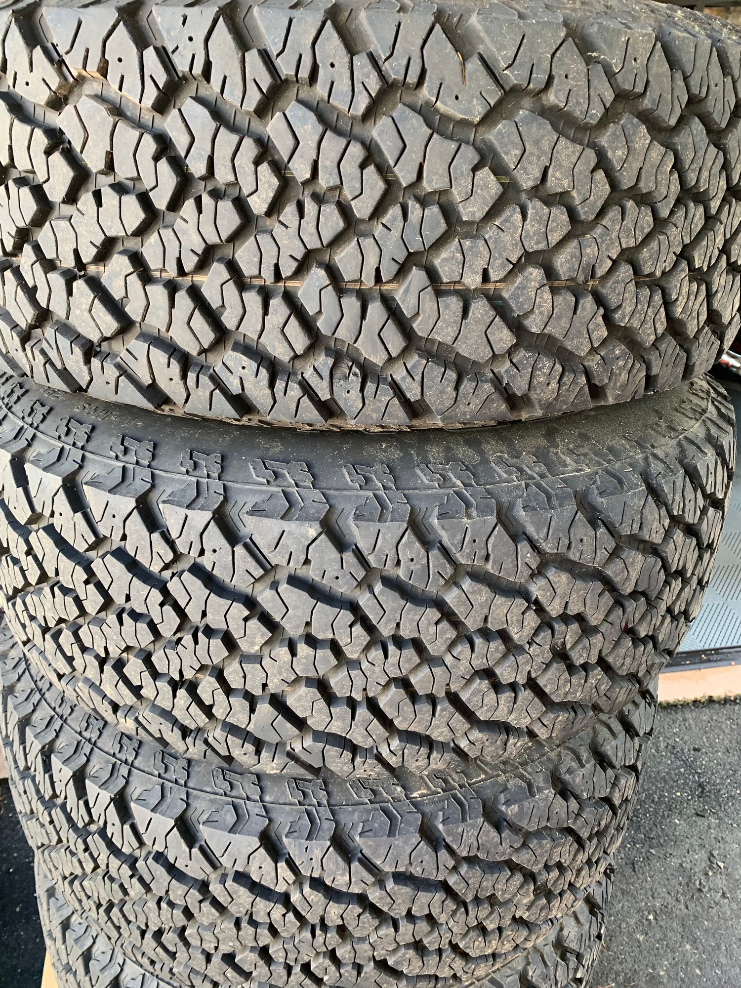 Wheels and Tires/Axles - Discovery 2 alloys with tires - Used - 1999 to 2004 Land Rover Discovery - Moorestown, NJ 08057, United States