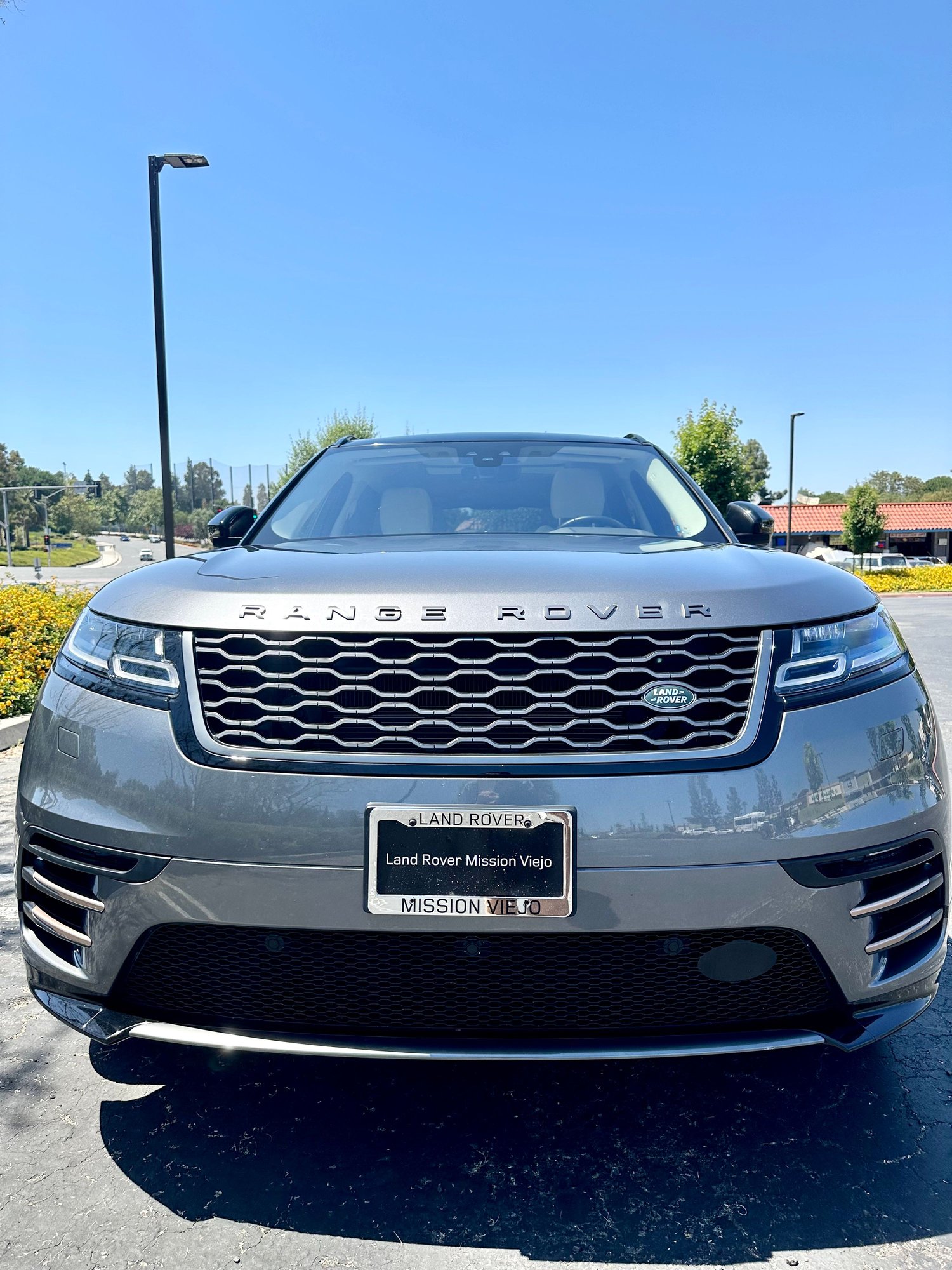 2019 Land Rover Range Rover Velar - Excellent 2019 Range Rover Velar 250 R Dynamic - Used - VIN SALYL2EX4KA215527 - 25,000 Miles - 6 cyl - 4WD - Automatic - SUV - Gray - Irvine, CA 92618, United States