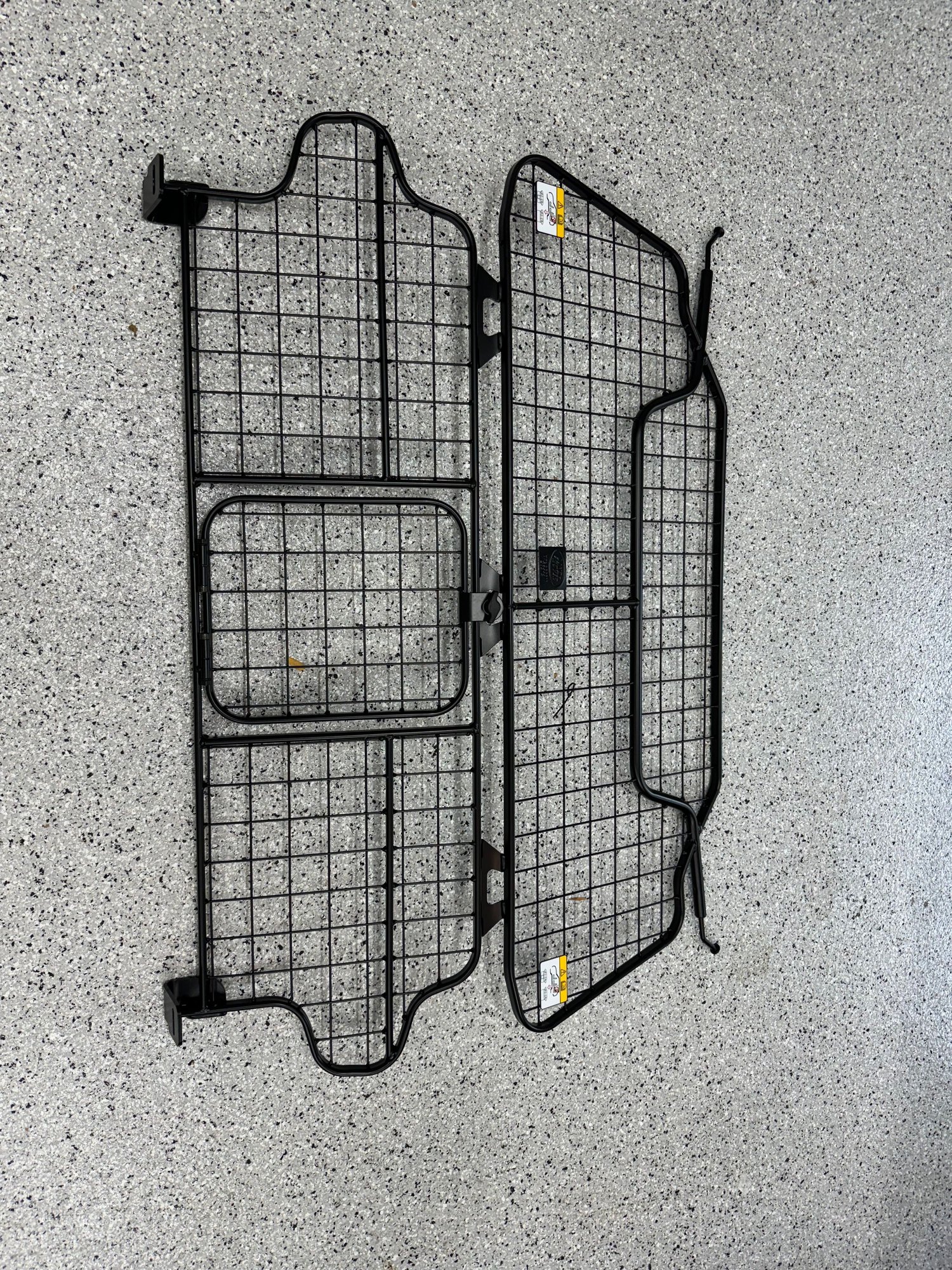 Interior/Upholstery - Land Rover Defender 110 Loadspace Partition - Used - 2020 to 2024 Land Rover Defender 110 - Beverly Hills, MI 48025, United States