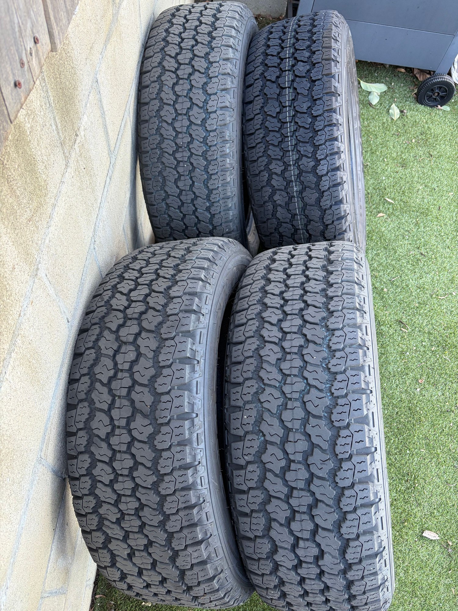 Wheels and Tires/Axles - 4 - Goodyear Wrangler All Terrain Adventure Tires 255/60R20 - Used - All Years Any Make All Models - Los Angeles, CA 90065, United States