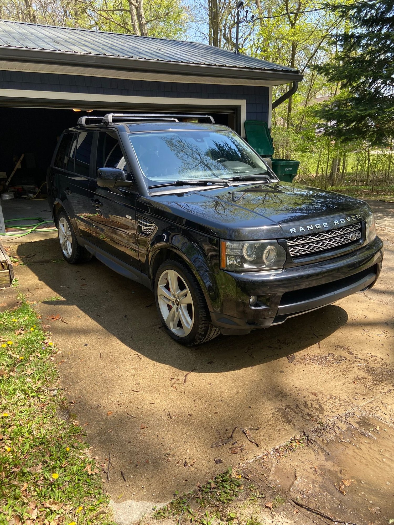 2013 Land Rover Range Rover Sport - 2013 range rover superchargered - Used - VIN SALSH2E44DA781798 - 133,000 Miles - 8 cyl - 4WD - Automatic - SUV - Black - Holly, MI 48442, United States