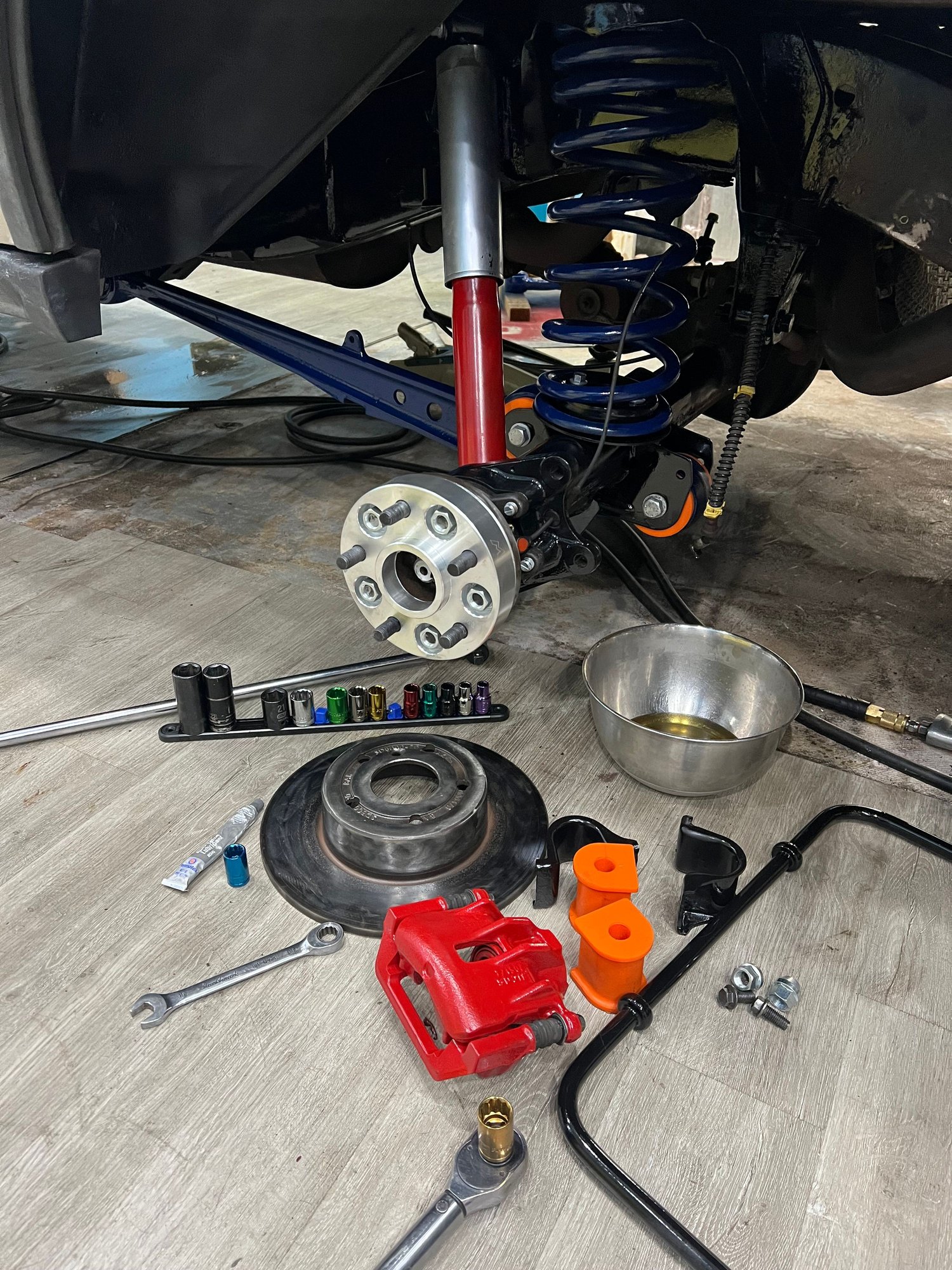 2003 Land Rover Discovery - Mechanically restored, full suspension upgrade. 4.6L 7 seat SE - Used - VIN SALTW164X3A817012 - 111,067 Miles - 8 cyl - AWD - Automatic - SUV - Gold - Denver, CO 80215, United States