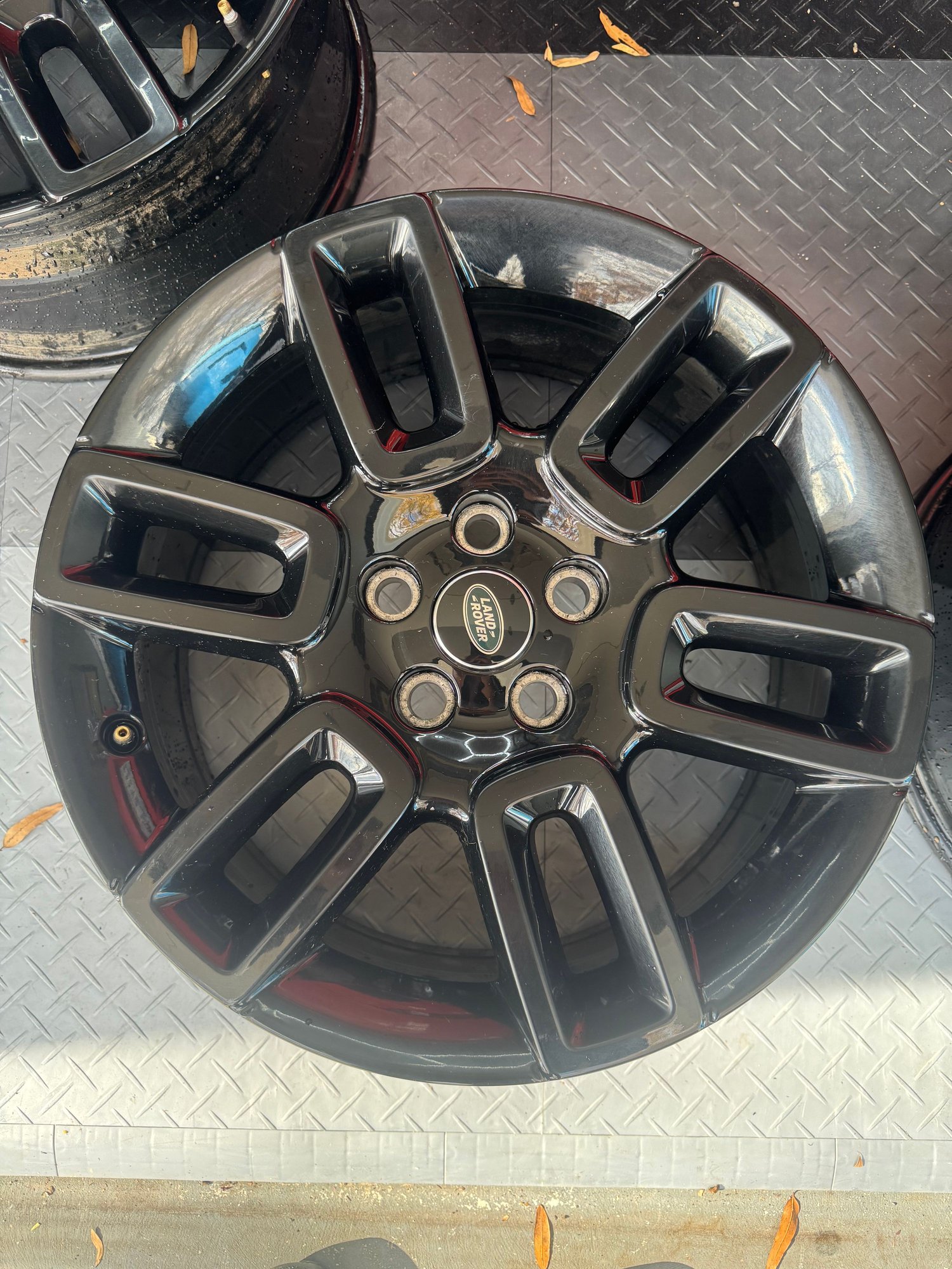 Wheels and Tires/Axles - Defender L663 19” Wheels - Used - 2020 to 2025 Land Rover Defender 110 - Sterling, VA 20165, United States