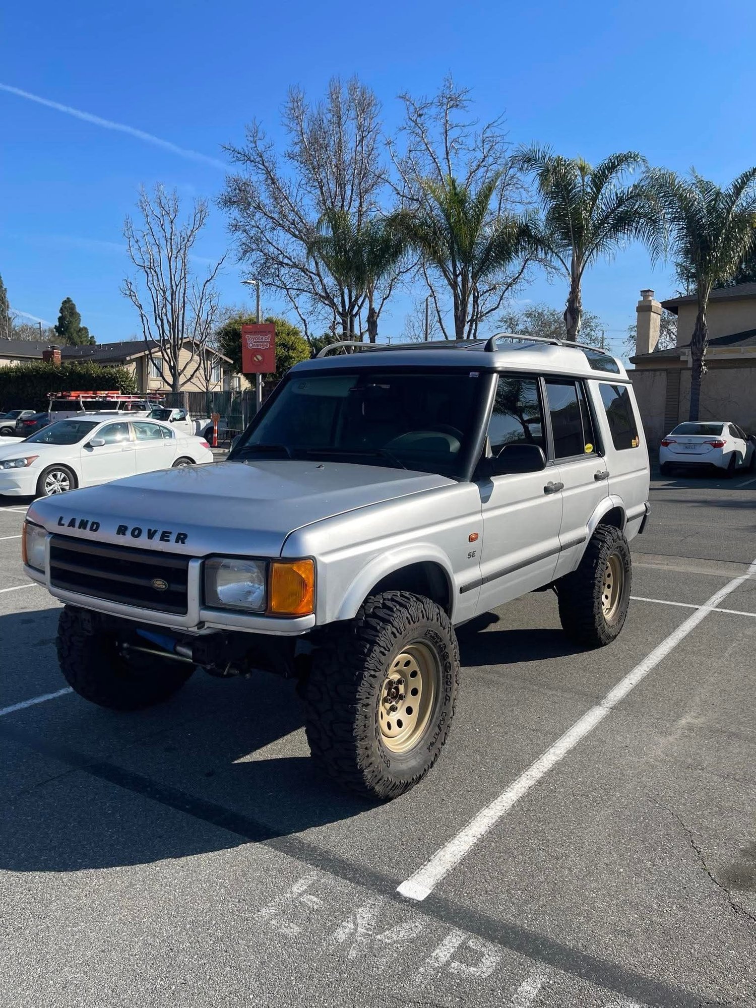 2002 Land Rover Discovery - 2002 Land Rover Discovery 2 - Used - VIN SALTY15412A770155 - 182,000 Miles - 8 cyl - Silver - Huntington Beach, CA 92647, United States