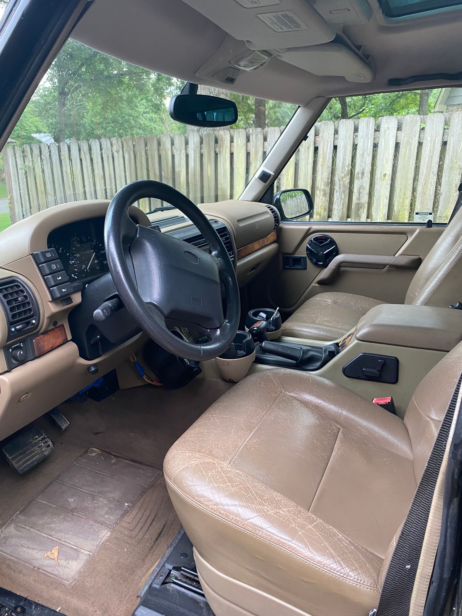 1997 Land Rover Discovery -  - Used - VIN SALJY124XVA716904 - 127,933 Miles - 8 cyl - 4WD - Automatic - SUV - Other - Hoover, AL 35226, United States