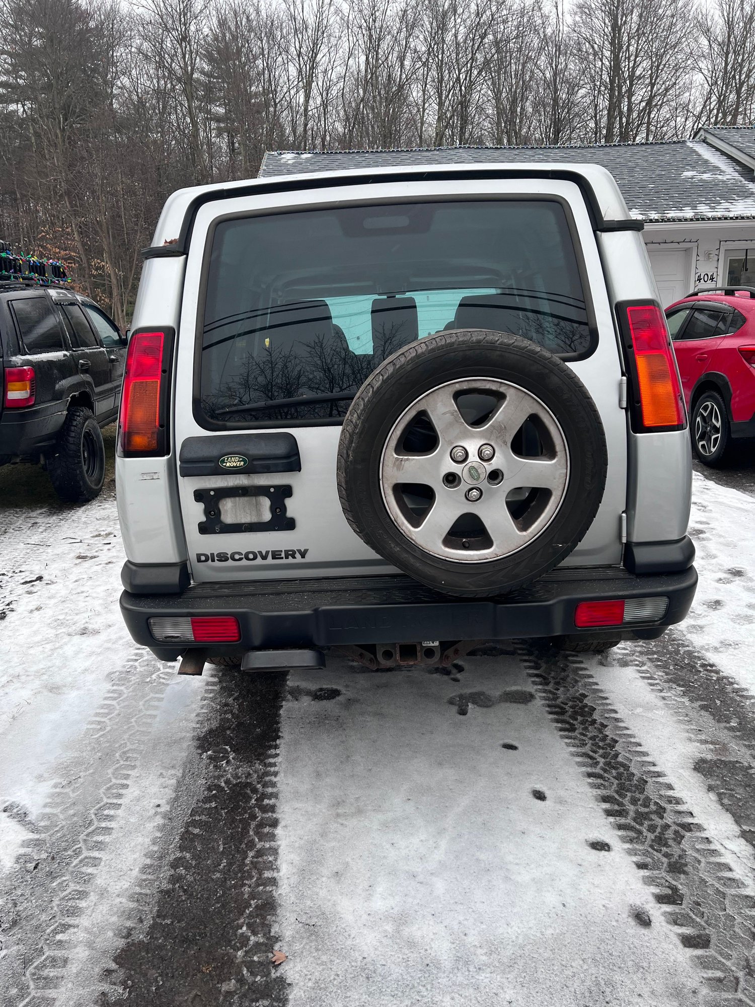 2004 Land Rover Discovery - 2004 Land Rover Discovery (Blown Head Gasket) - Used - VIN SALTW19424A865987 - 87,000 Miles - 8 cyl - AWD - Automatic - SUV - Silver - Gansevoort, NY 12831, United States
