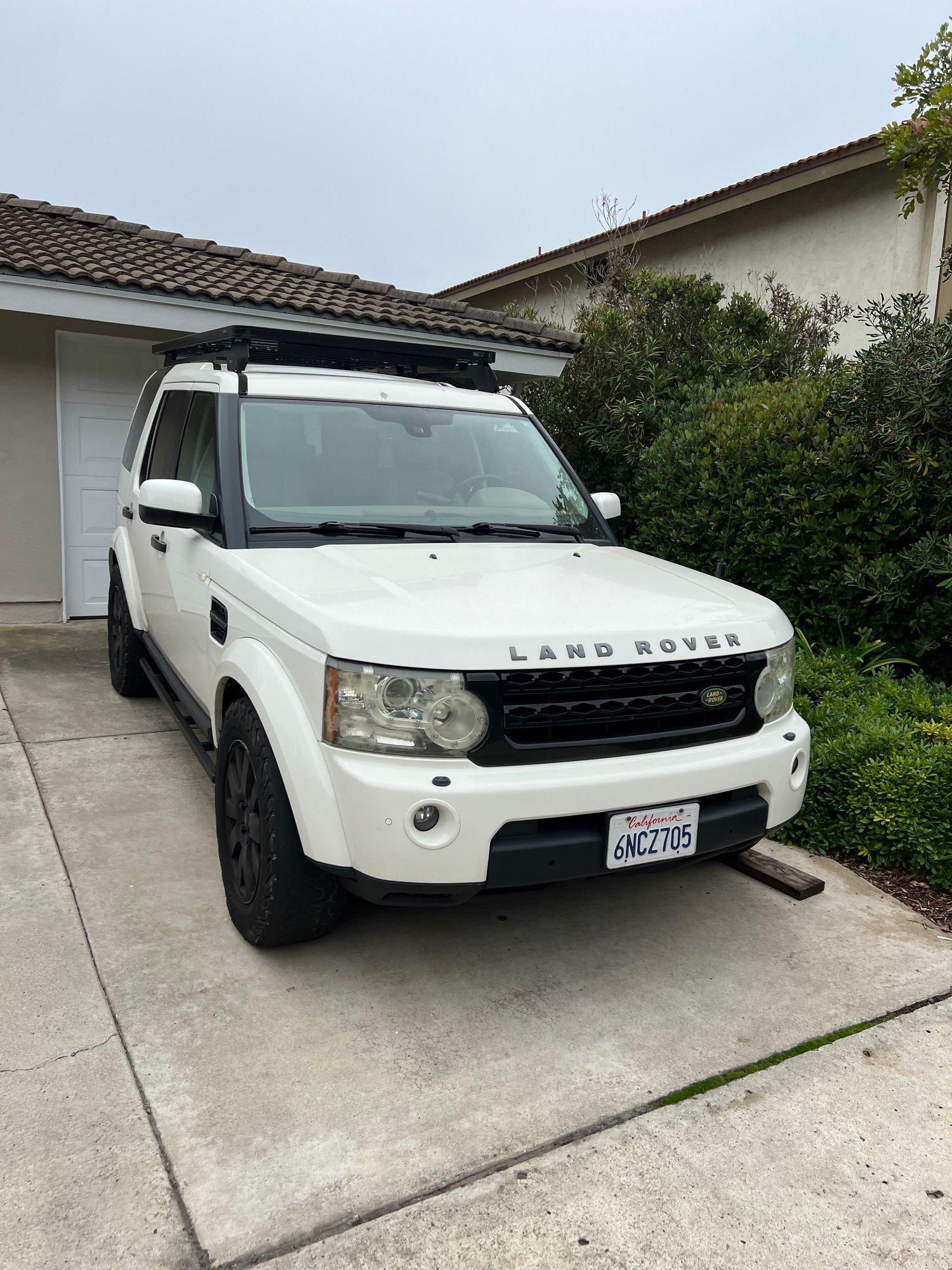 2010 Land Rover LR4 - Hate to give her up! V8 LR4 with upgrades - Used - VIN SALAG2D42AA522433 - 137,000 Miles - 8 cyl - 4WD - Automatic - SUV - White - Solana Beach, CA 92075, United States
