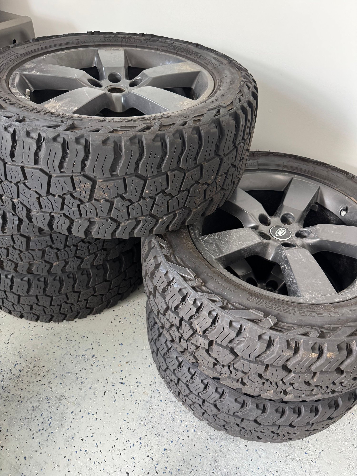 Wheels and Tires/Axles - Defender wheels & mickey thompson off road tires - Used - 2023 to 2026 Land Rover Defender 110 - Secaucus, NJ 07094, United States