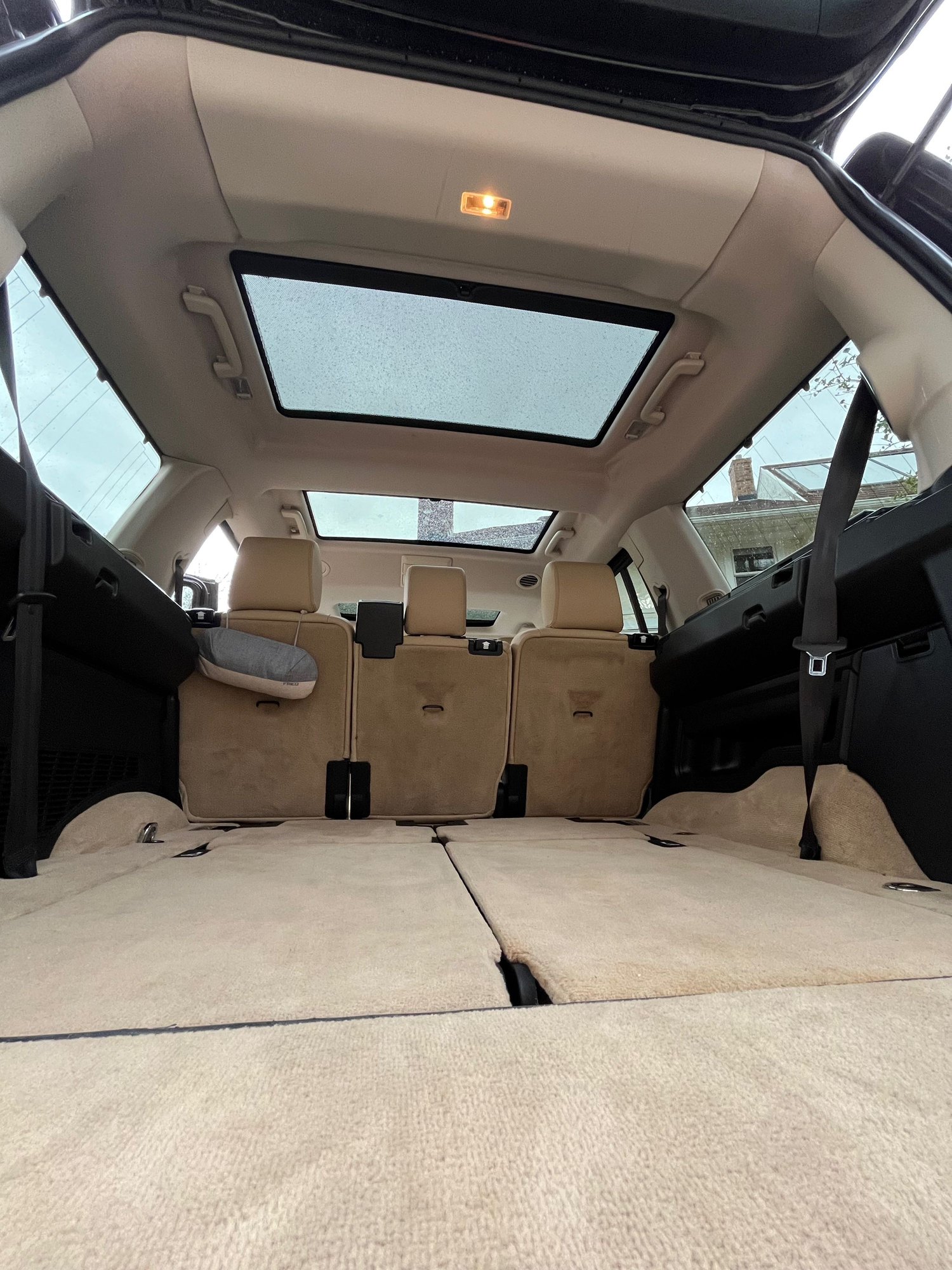 2008 Land Rover LR3 - 2008 LR3 HSE in great mechanical shape - Used - VIN SALAG25418A460581 - 116,000 Miles - 8 cyl - 4WD - Automatic - SUV - Black - Madison, WI 53706, United States