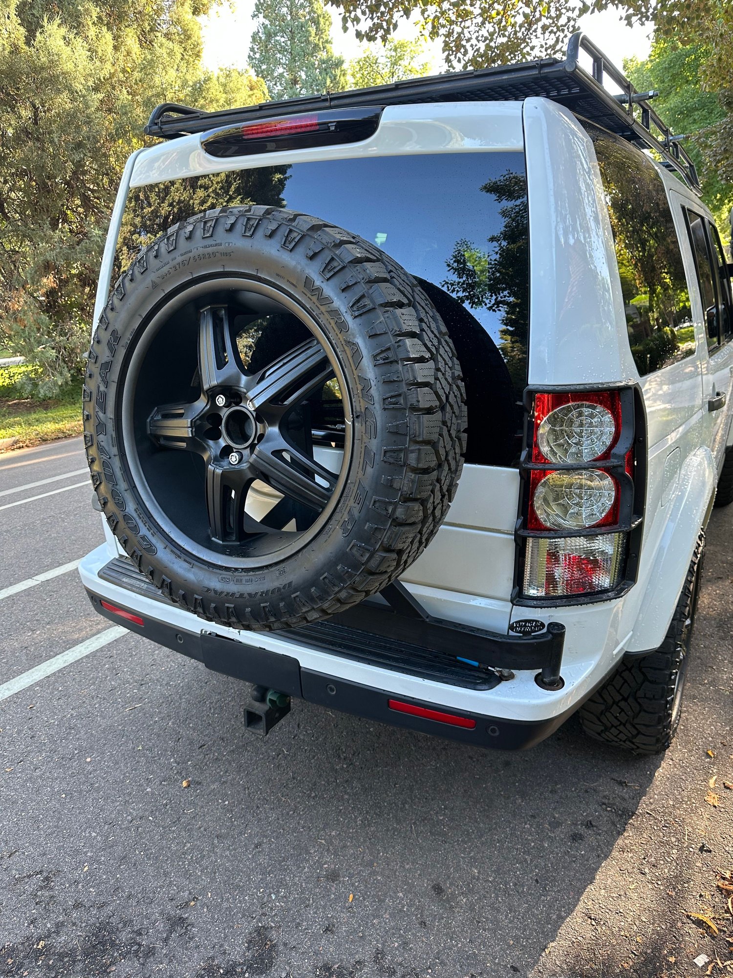 Exterior Body Parts - Voyager off road spare tire swing out - Used - 2010 to 2016 Land Rover LR4 - Denver, CO 80206, United States