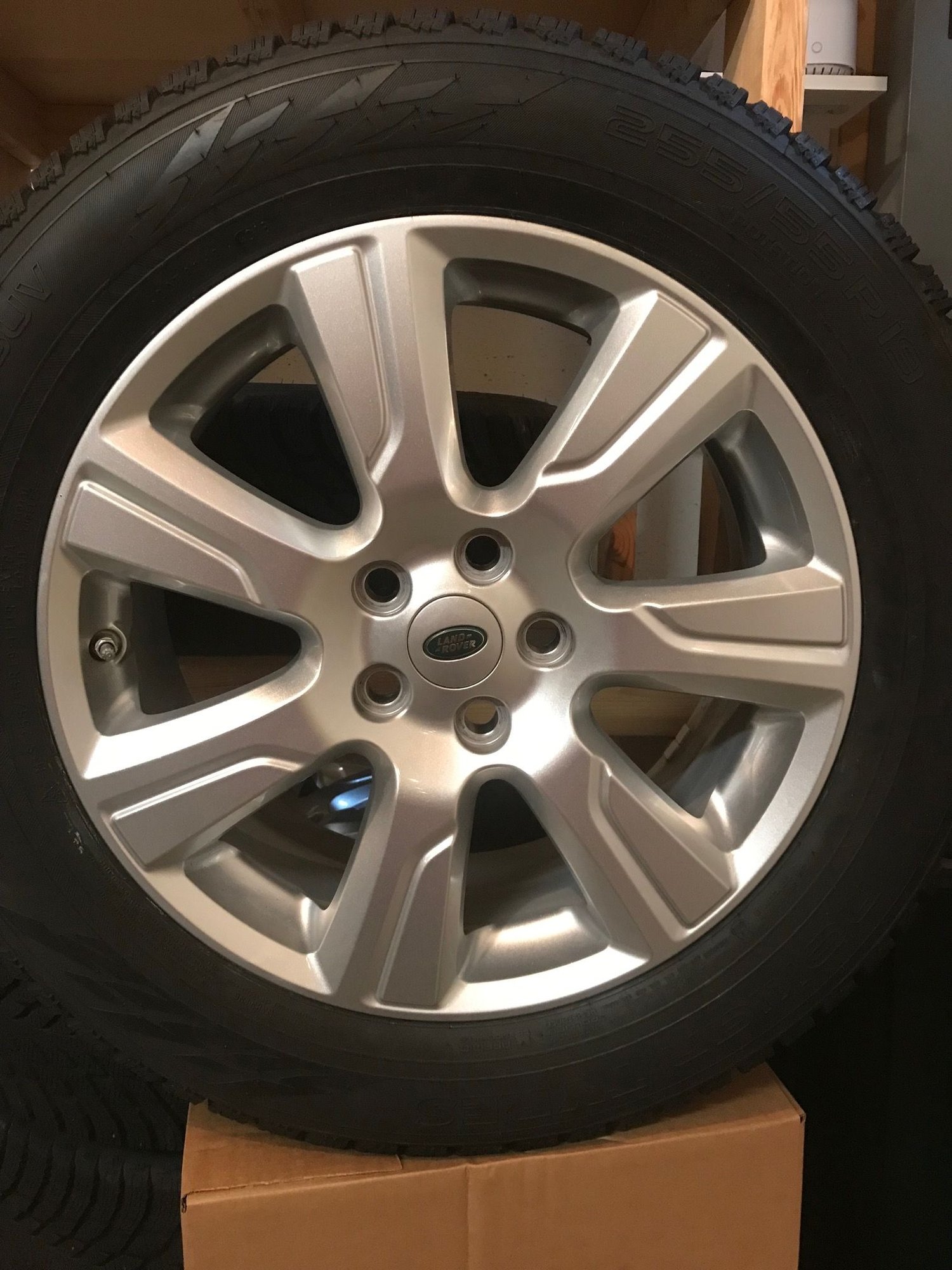 Wheels and Tires/Axles - Winter Tires & Wheels, local pick-up in Massachusetts - Used - 2005 to 2013 Land Rover LR4 - Duxbury, MA 02332, United States