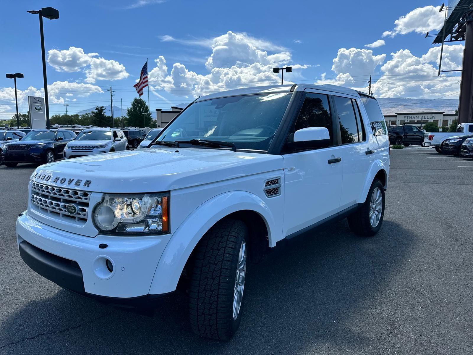 2013 Land Rover LR4 - LR4 in Great Shape looking for adventure partner - Used - VIN SALAG2D46DA677720 - 8 cyl - AWD - Automatic - Truck - White - Temecula, CA 92591, United States