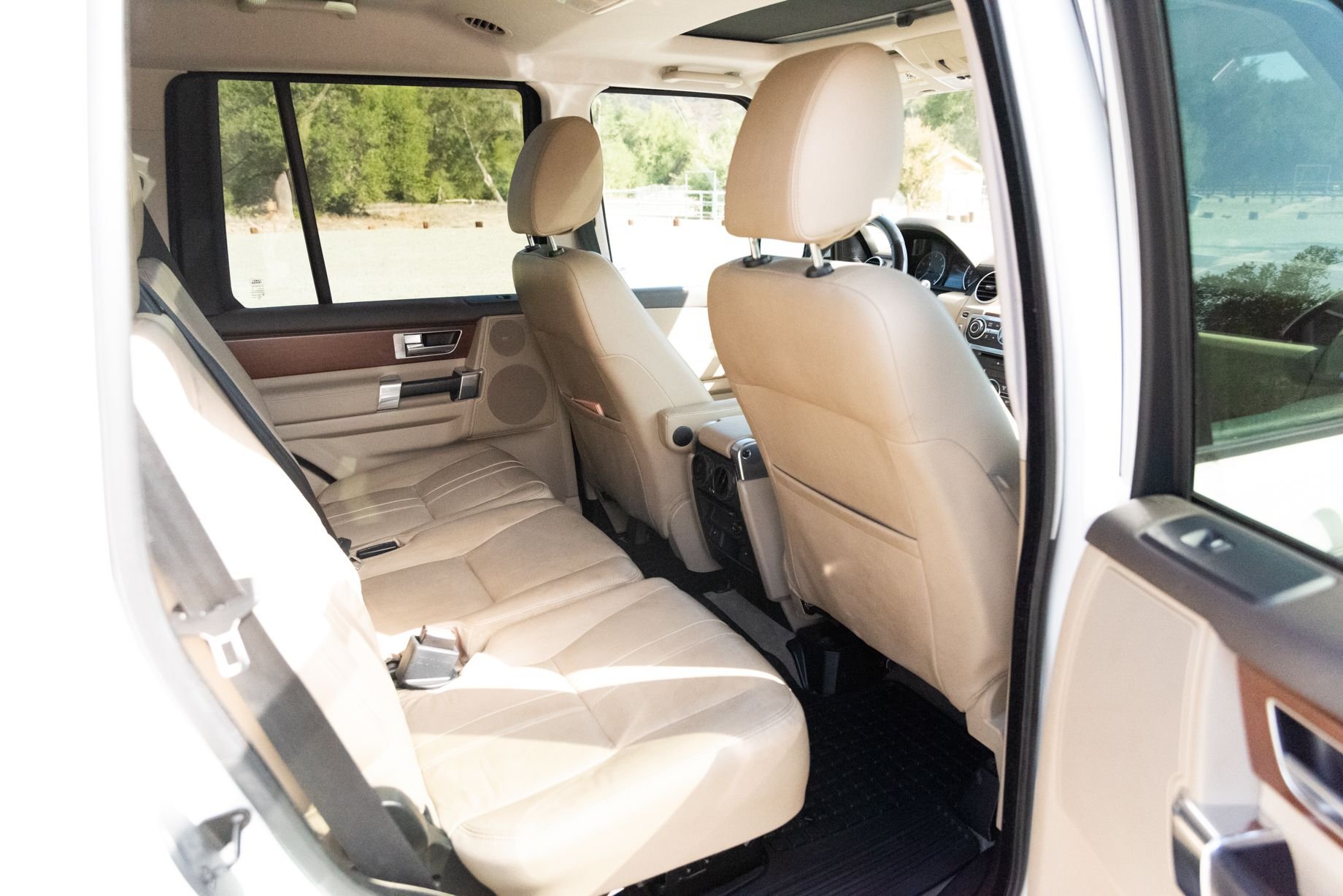 2016 Land Rover LR4 - 2016 LR4 Base - Used - VIN SALAC2V60GA840149 - 58,222 Miles - 6 cyl - 4WD - Automatic - SUV - White - Ladera Ranch, CA 92694, United States