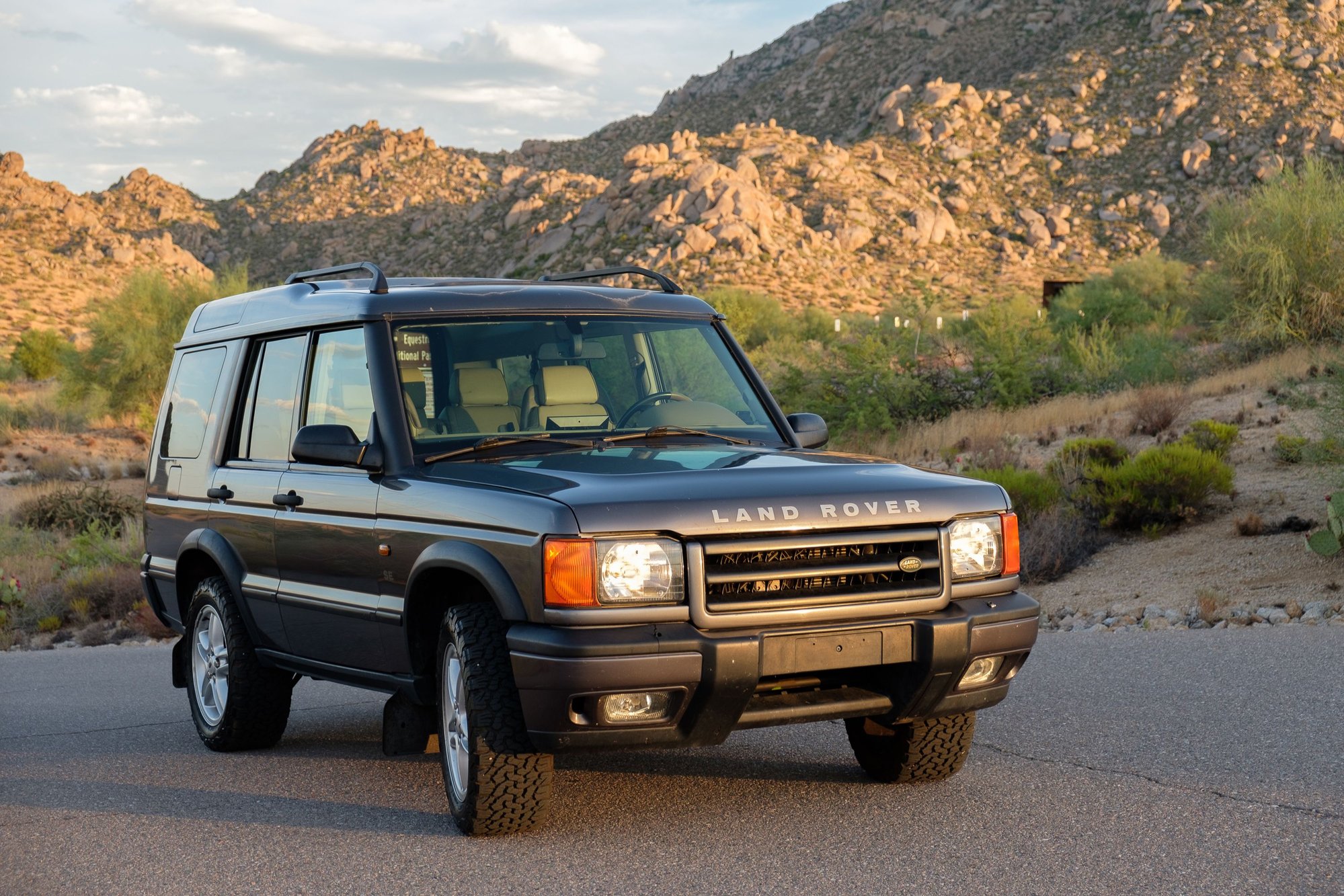 2002 Land Rover Discovery - 2002 Discovery 2 SE - 86k Miles - Used - VIN SALTY15482A741817 - 86,060 Miles - 8 cyl - 4WD - Automatic - SUV - Gray - Scottsdale, AZ 85260, United States