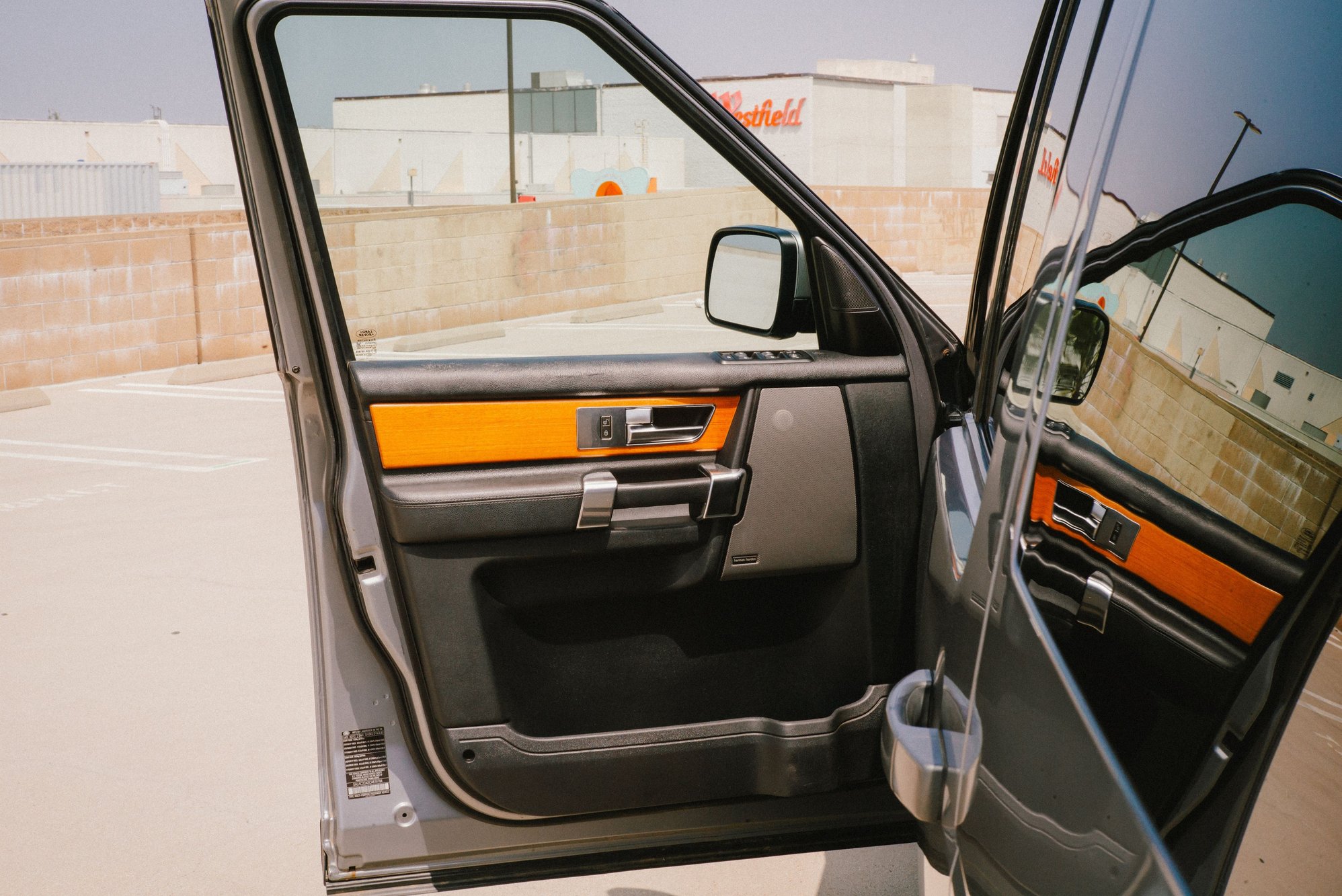 2012 Land Rover LR4 - 2012 LR4 - Super Clean! - Used - VIN SALAC2D43CA619784 - 175,900 Miles - 8 cyl - AWD - Automatic - SUV - Gray - Los Angeles, CA 91423, United States