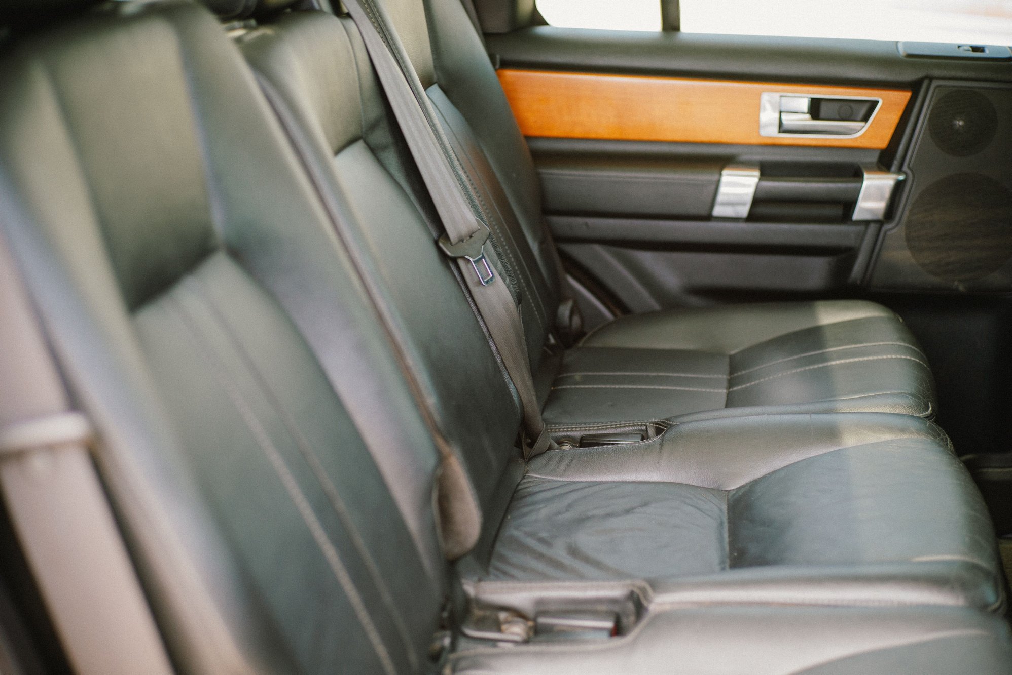 2012 Land Rover LR4 - 2012 LR4 - Super Clean! - Used - VIN SALAC2D43CA619784 - 175,900 Miles - 8 cyl - AWD - Automatic - SUV - Gray - Los Angeles, CA 91423, United States