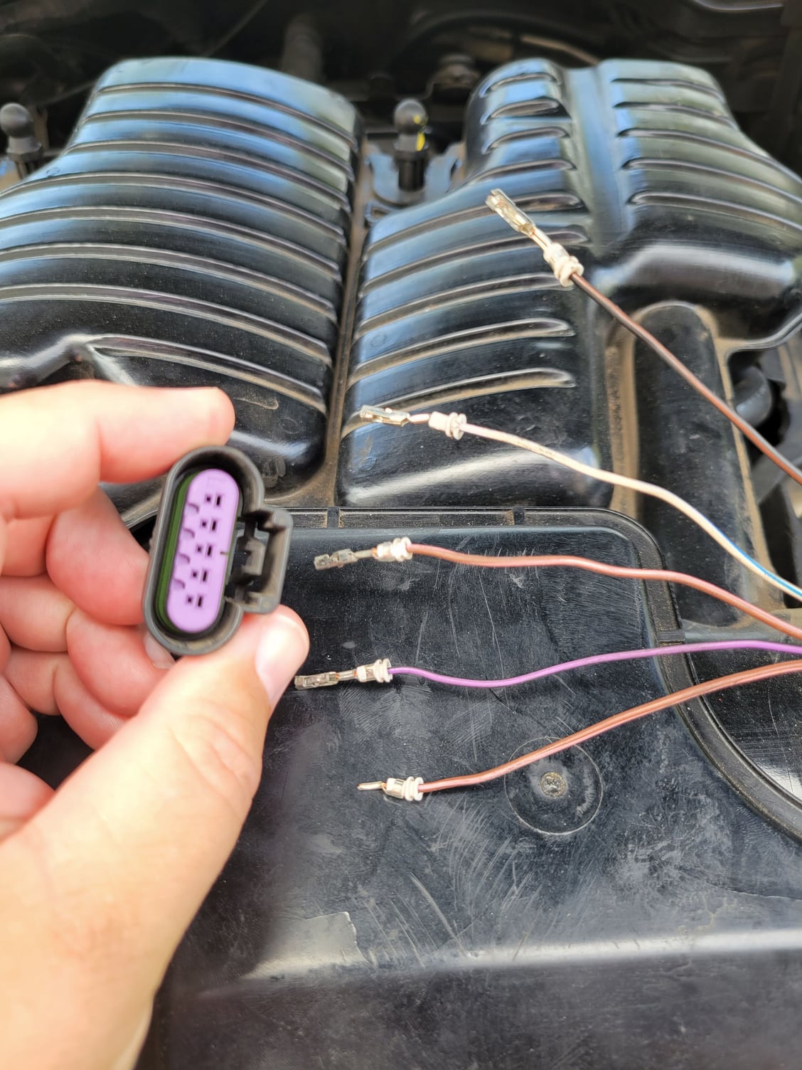 Anyone know this throttle cable clip? - Land Rover Forums - Land Rover  Enthusiast Forum