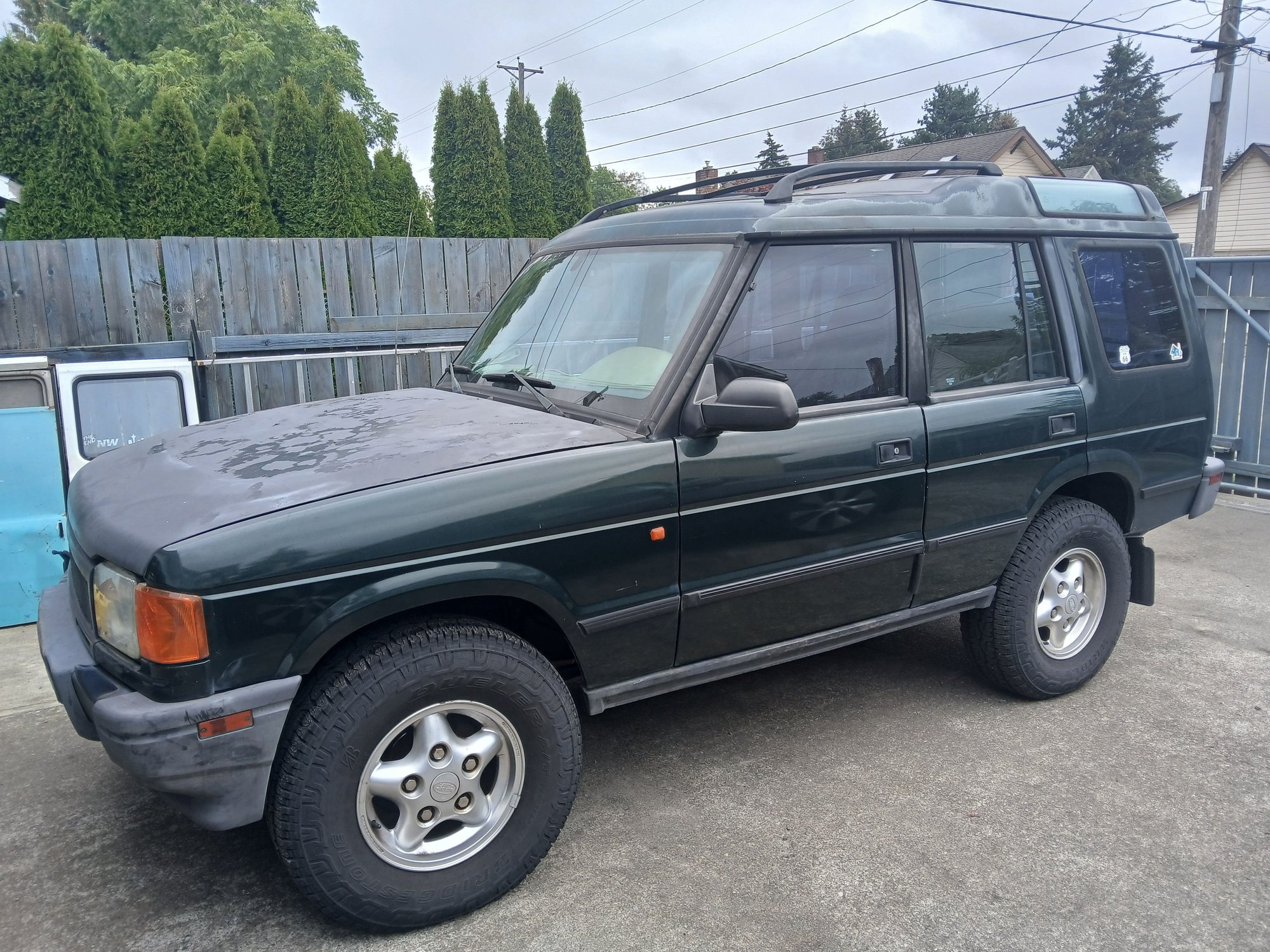 1995 Land Rover Discovery - 1995 Discovery - Used - VIN SALJY1242SA122254 - 295,000 Miles - 8 cyl - 4WD - Automatic - SUV - Other - Tacoma, WA 98409, United States