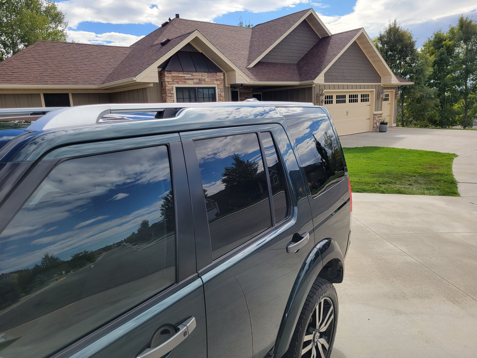 2012 Land Rover LR4 - 2012 Land Rover LR4 HSE Lux For Sale - Used - VIN SALAK2D49CA643901 - 156,600 Miles - 8 cyl - 4WD - Automatic - SUV - Other - Billings, MT 59106, United States
