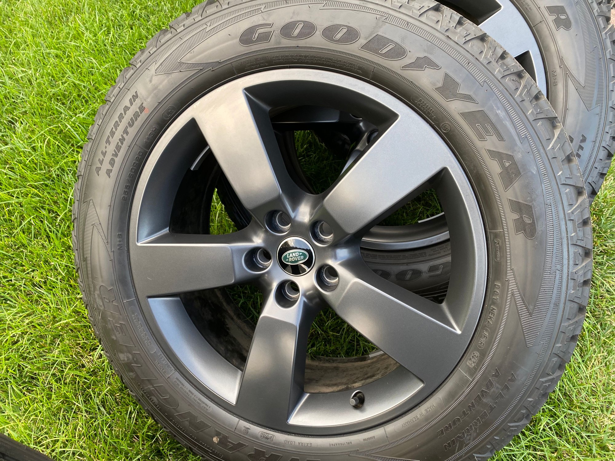 Wheels and Tires/Axles - 2022 defender 20” wheels, tires, and TPMS - Used - 0  All Models - Lorton, VA 22079, United States