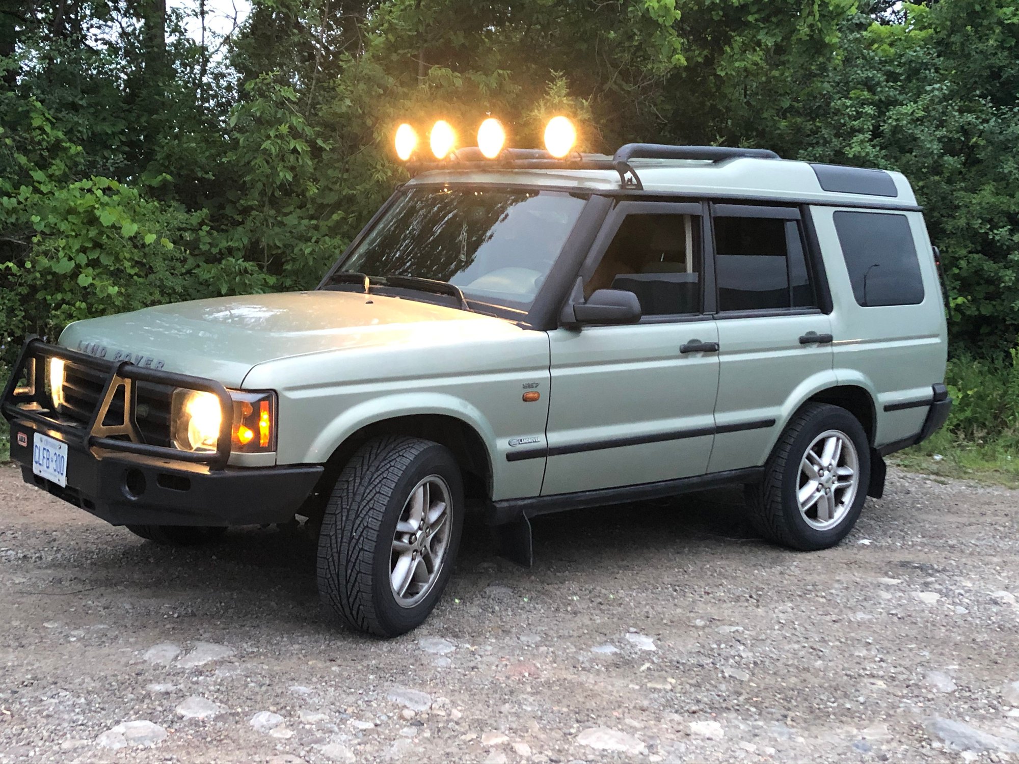 2004 Land Rover Discovery - 2004 discovery - Used - VIN SALTW19404A842448 - 71,000 Miles - 8 cyl - 4WD - Automatic - SUV - Other - Cambridge, ON N1R7J7, Canada