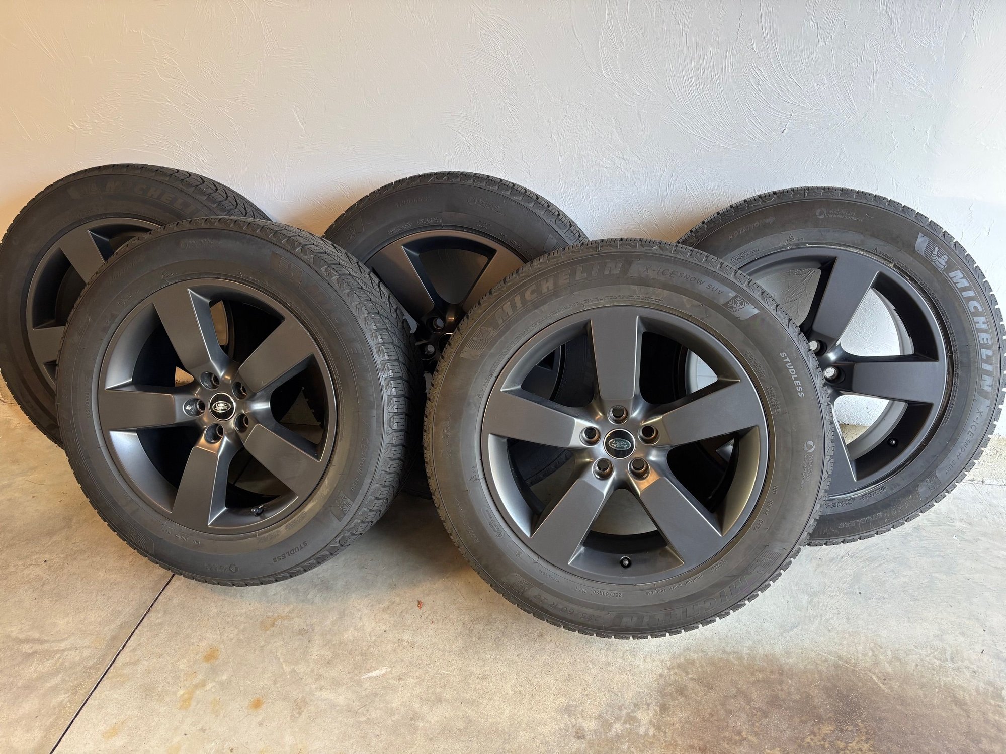 Wheels and Tires/Axles - 5 Defender Winter Tires on OEM Wheels - Used - 2020 to 2026 Land Rover Defender - Duxbury, MA 02332, United States