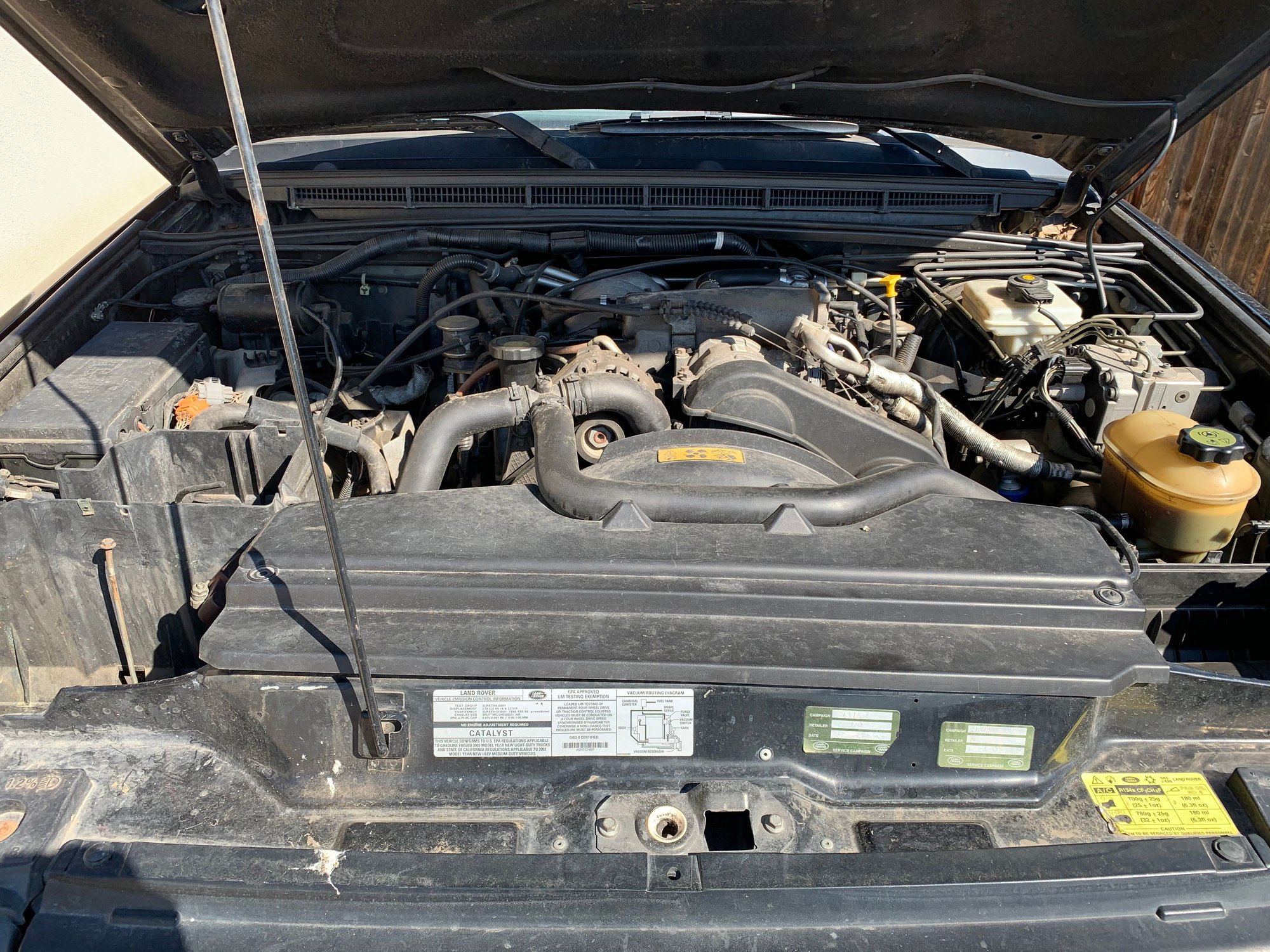 2003 Land Rover Discovery - 2003 Discovery 2 Part Out one week only! - Bakersfield, CA 93314, United States