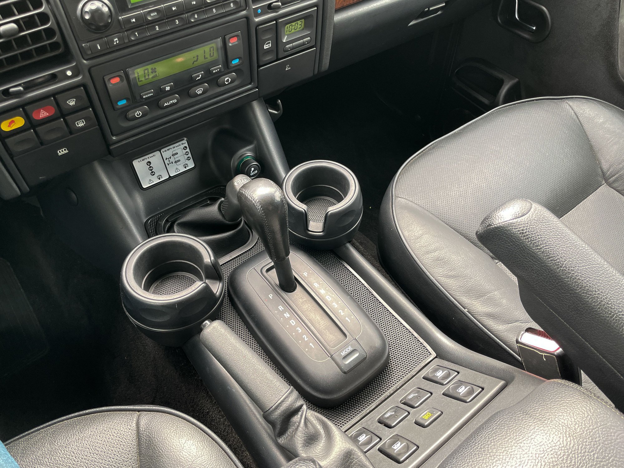 2004 Land Rover Discovery - 2004 Discovery 2 SE7 - Used - VIN SALTW194X4A832851 - 127,000 Miles - 8 cyl - 4WD - Automatic - SUV - Silver - Lake Geneva, WI 53147, United States