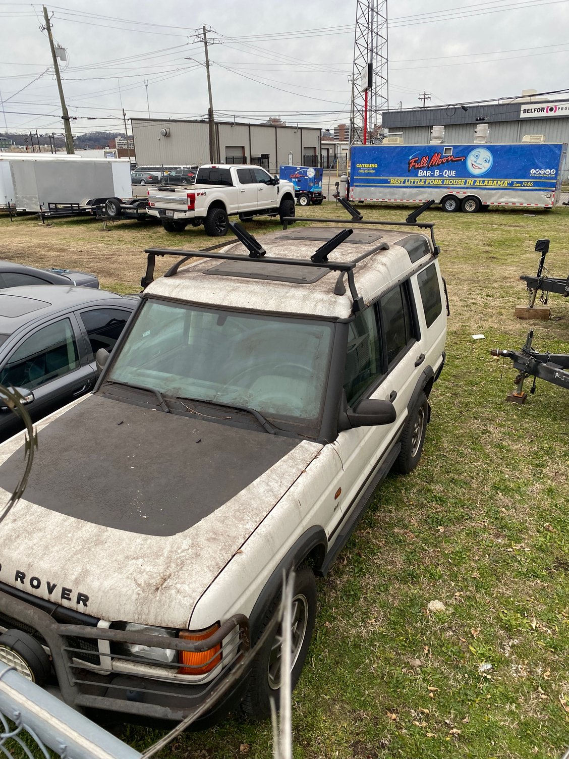 The only shot I have of it in all of its filth. Gross! Could barely see out the windshield! 
