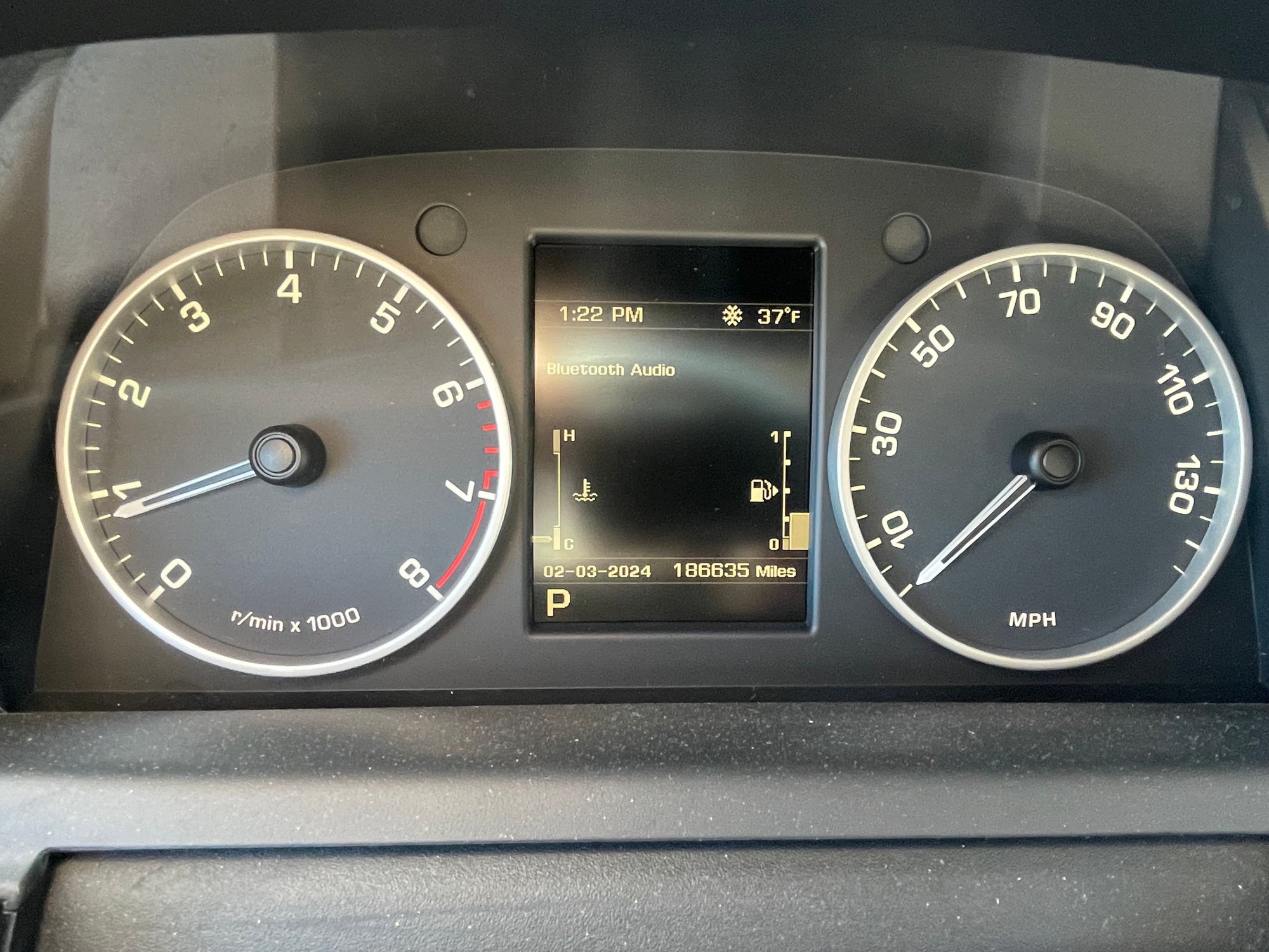 2013 Land Rover LR4 - Well Cared For 2013 Loire Blue L - Used - VIN SALFR2BG2DH365401 - 186,635 Miles - 8 cyl - AWD - Automatic - SUV - Blue - Pittsburgh, PA 15086, United States