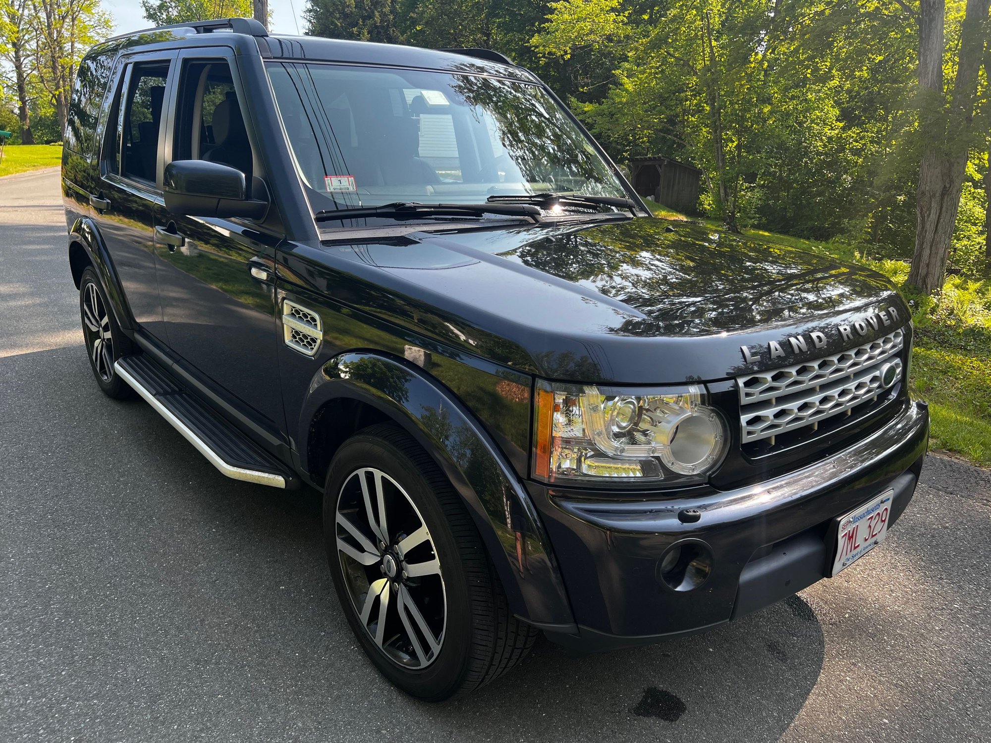 2012 Land Rover LR4 - 2012 lr4 hse lux - Used - VIN SALAK2D43CA606486 - 127,000 Miles - 8 cyl - AWD - Automatic - SUV - Black - Stockbridge, MA 01262, United States