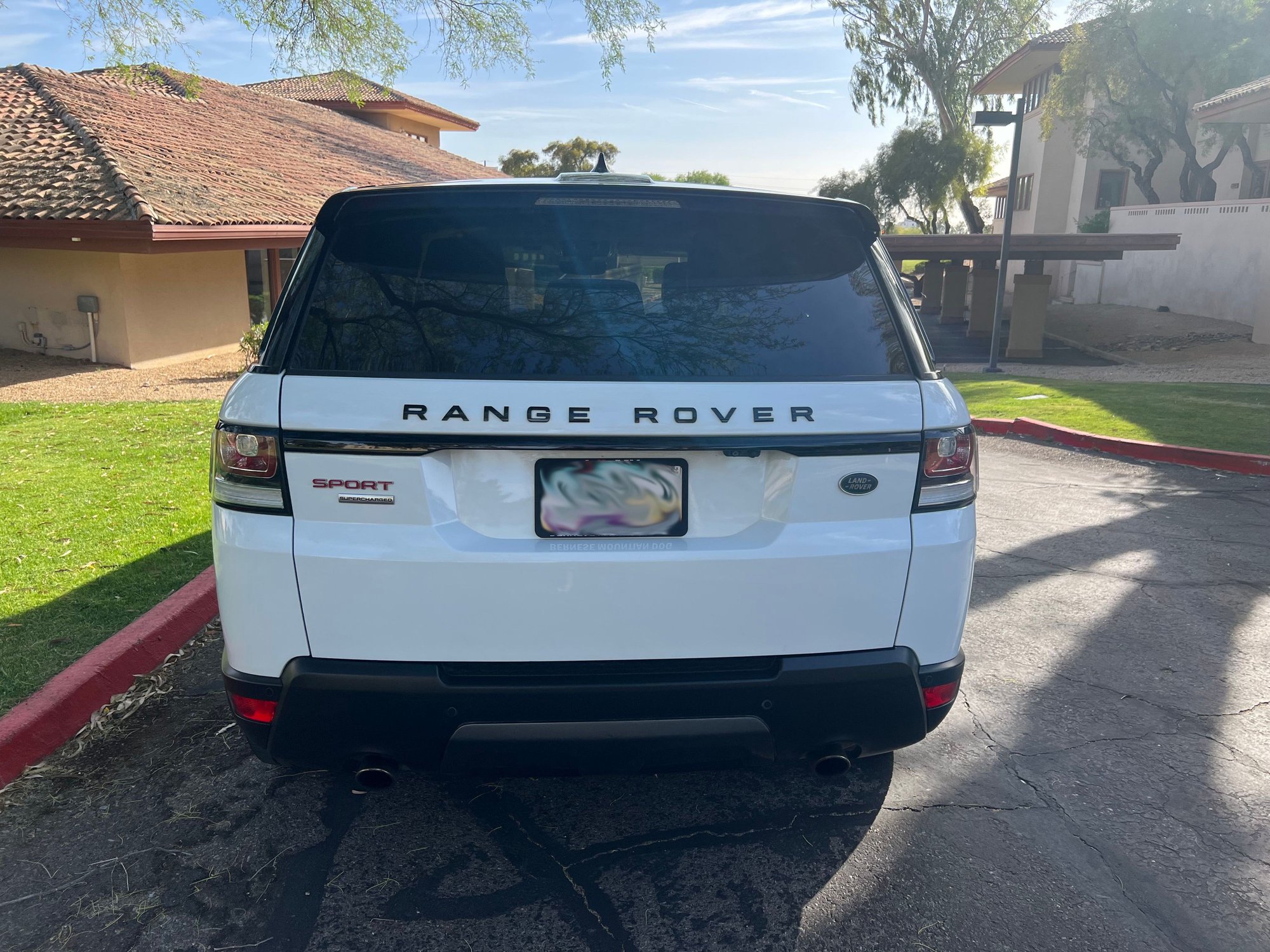 2017 Land Rover Range Rover Sport - 2017 Range Rover Sport Supercharged Dynamic 5.0L - Used - VIN SALWR2FE3HA148494 - 46,000 Miles - 4WD - Automatic - SUV - White - Phoenix, AZ 85018, United States