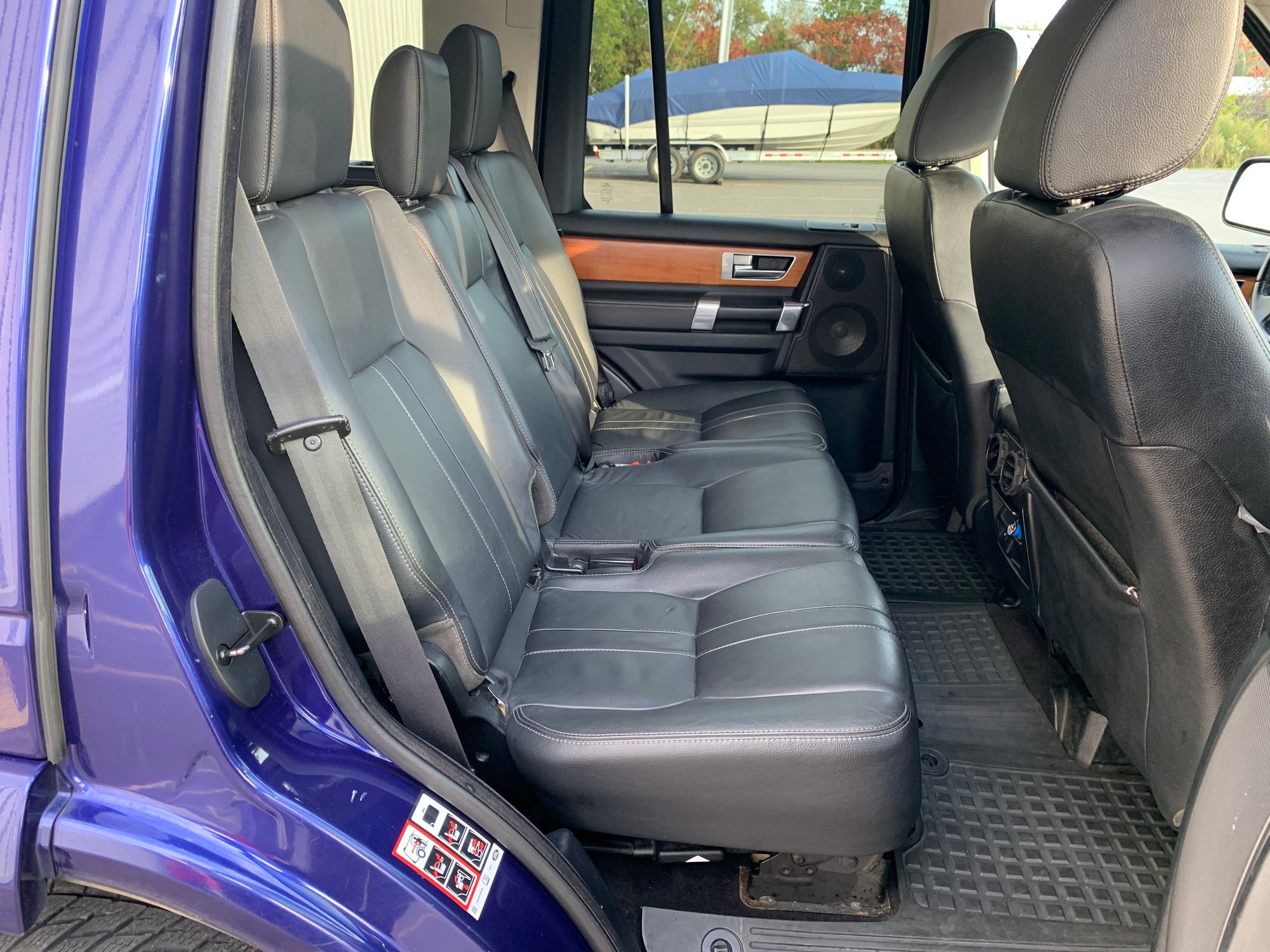 2011 Land Rover LR4 - 2011 LR4 For Sale - Used - VIN SALAG2D47BA560225 - 149,000 Miles - 8 cyl - AWD - Automatic - SUV - Blue - Utica, NY 13501, United States