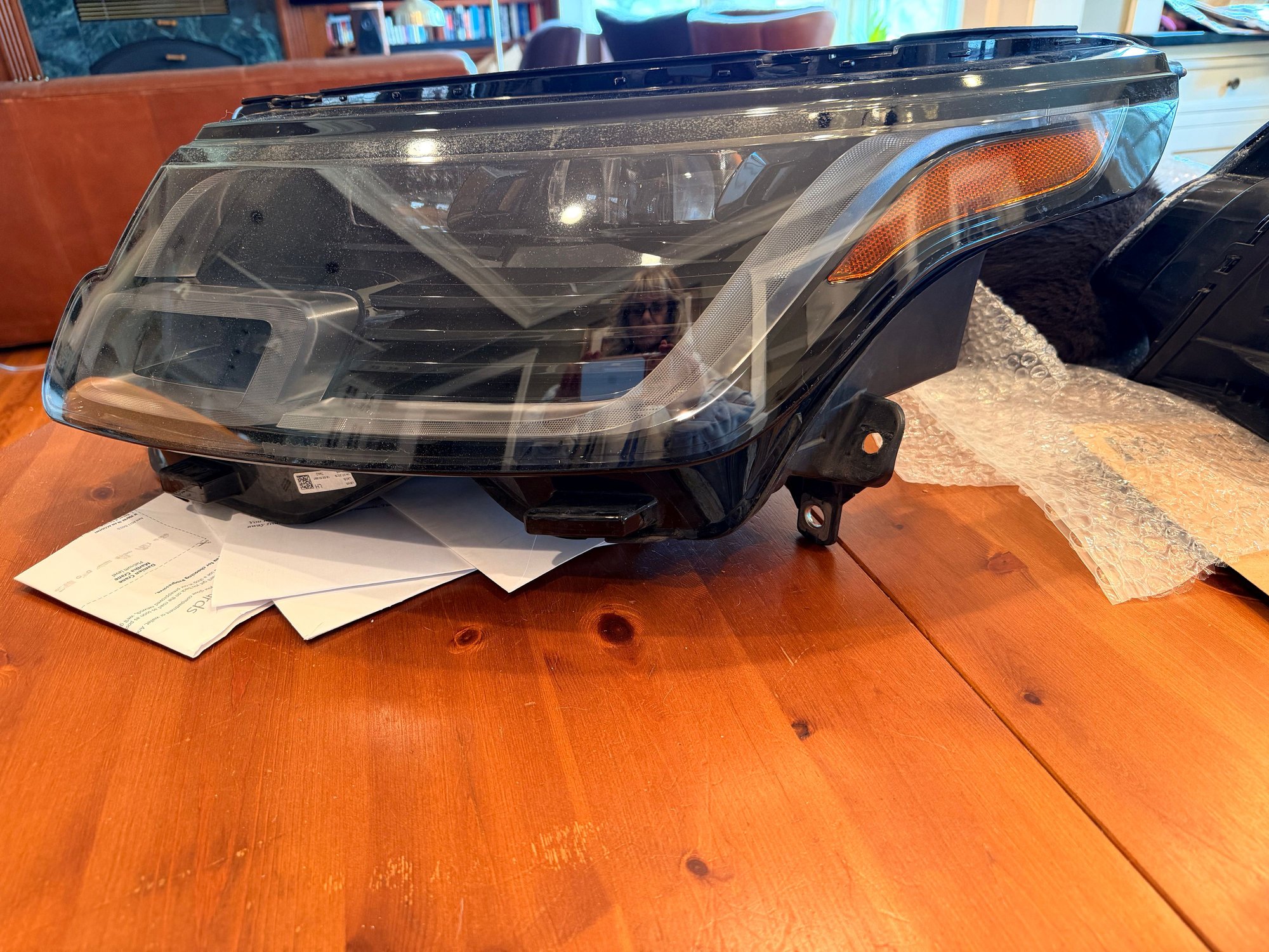 Lights - L405 Front left and right headlight assemblies - Used - -1 to 2027  All Models - Stillwater, MN 55082, United States