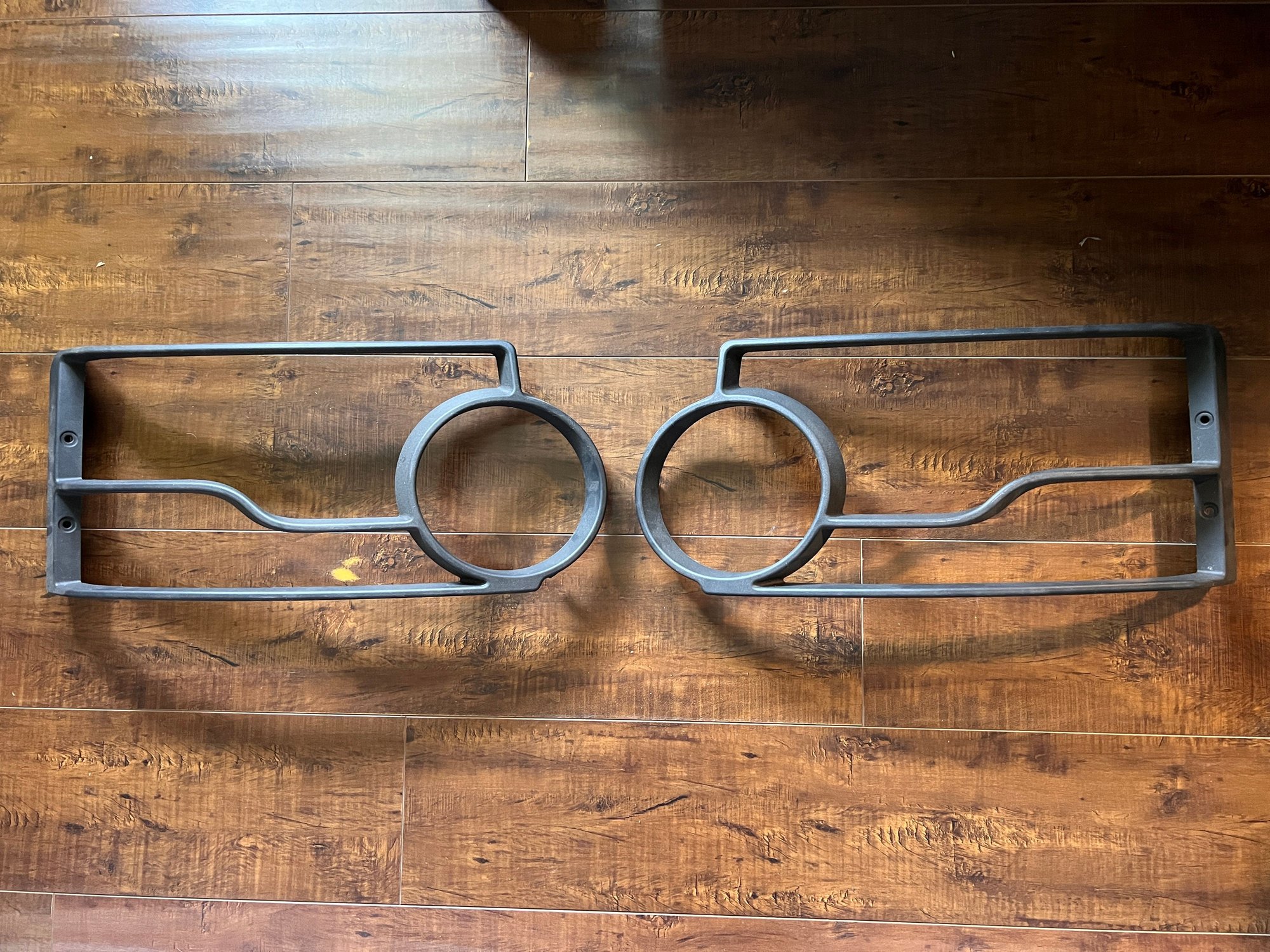 Accessories - LR4 OEM Headlight Guard - Used - 2010 to 2013 Land Rover LR4 - Burbank, CA 91505, United States