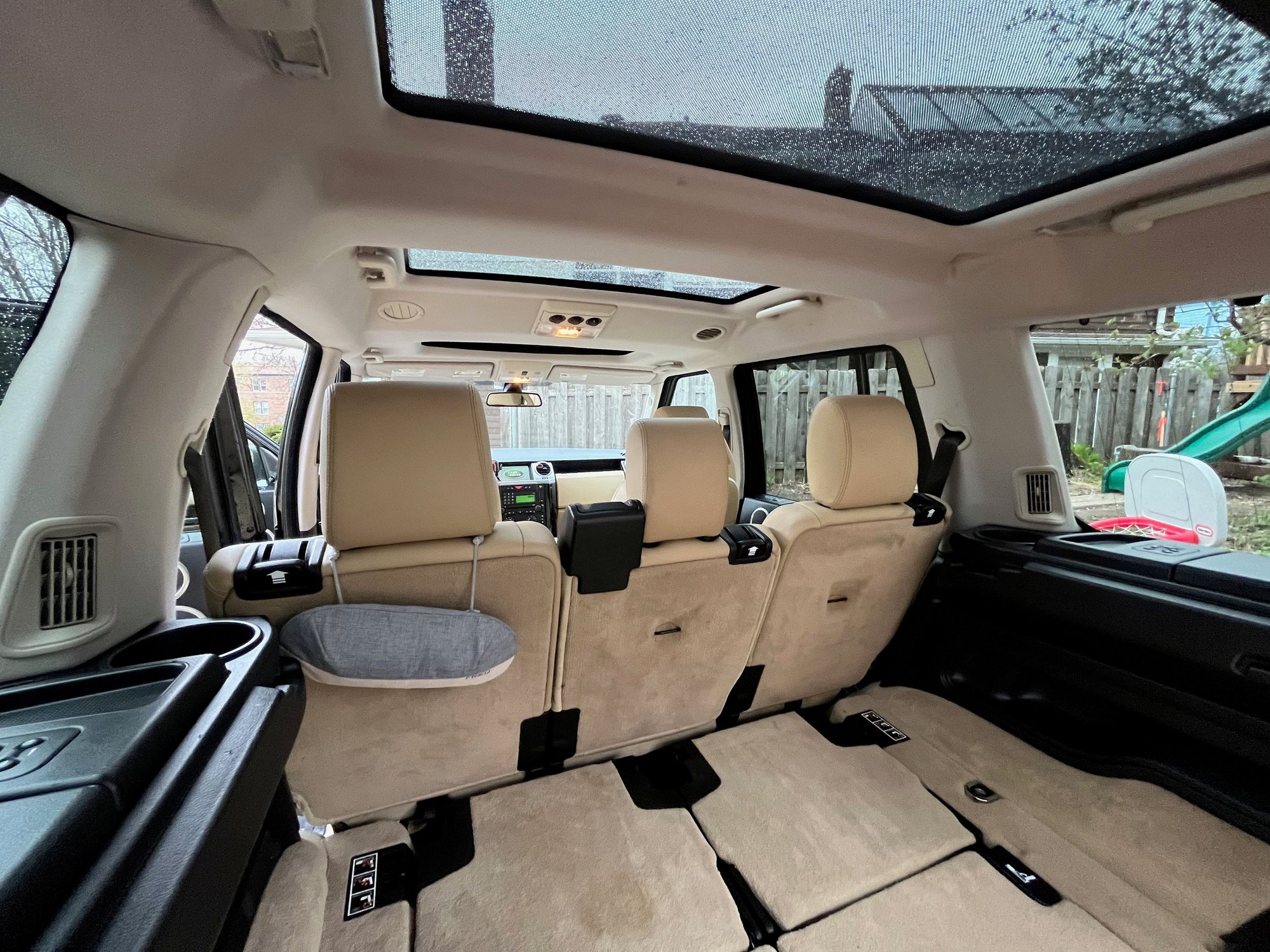2008 Land Rover LR3 - 2008 LR3 HSE in great mechanical shape - Used - VIN SALAG25418A460581 - 116,000 Miles - 8 cyl - 4WD - Automatic - SUV - Black - Madison, WI 53706, United States