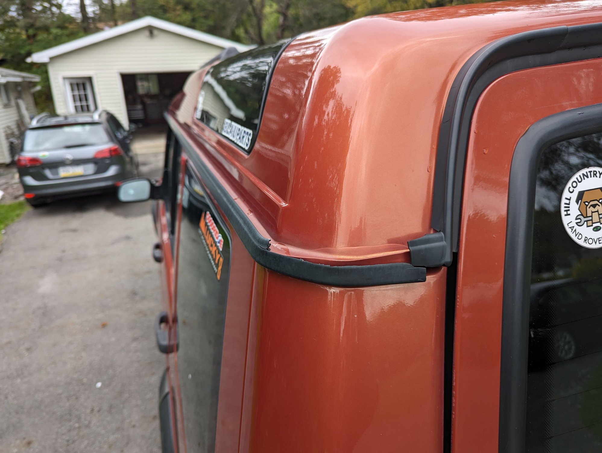 2000 Land Rover Discovery - 2000 Discovery 2, Kinversand Red, make offer - Used - VIN SALTY1242YA240841 - 191,000 Miles - 8 cyl - 4WD - Automatic - SUV - Orange - Lake Ariel, PA 18436, United States