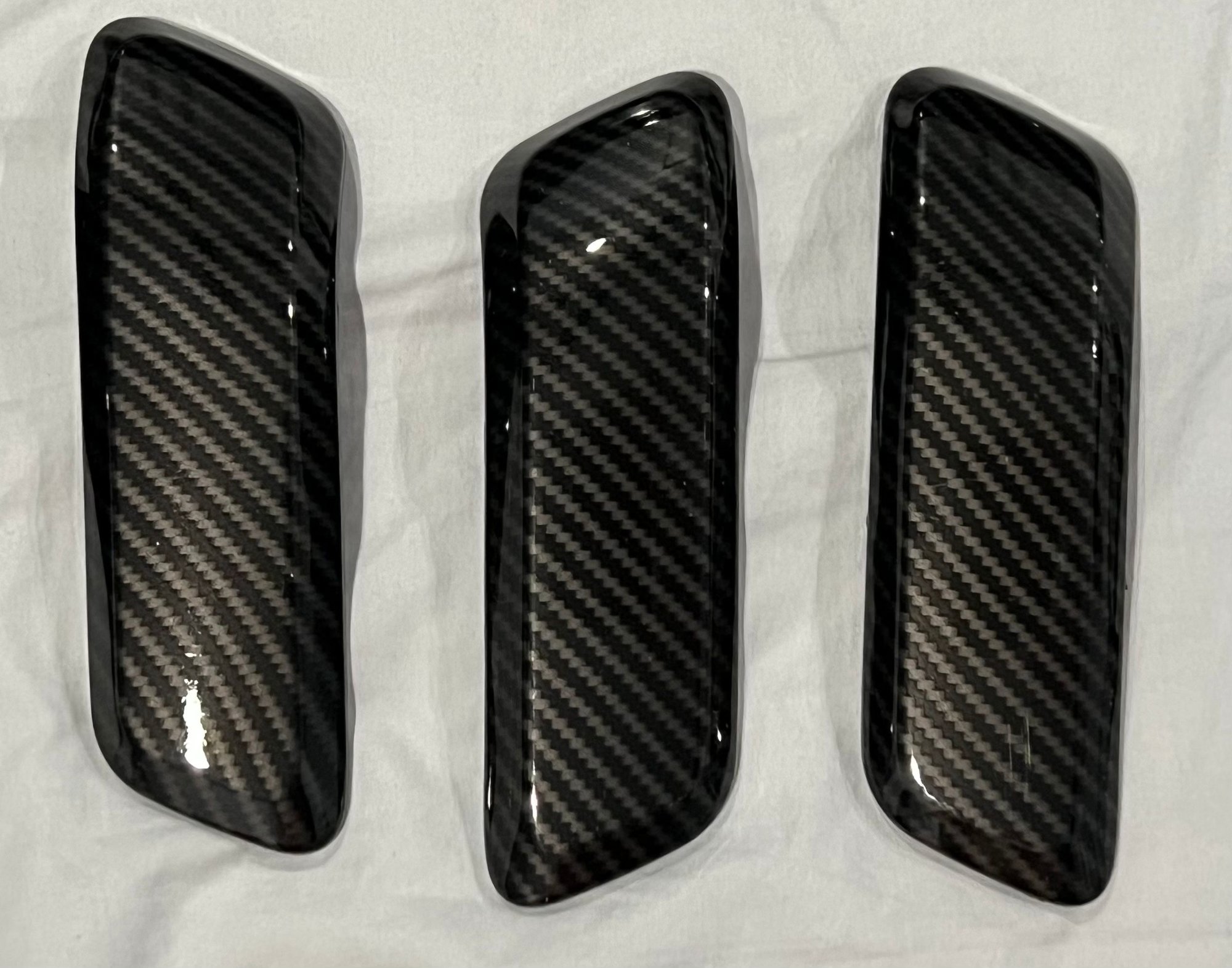 Wheels and Tires/Axles - Land Rover Defender Factory OEM 22" set 5 Gloss Wheels, Tires, carbon fiber interior - New - 2020 to 2024 Land Rover Defender 110 - Boca Raton, FL 33496, United States