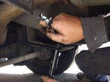 Step 8b   Remove the rear Sway Bar Brackets