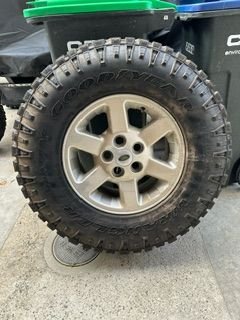 Wheels and Tires/Axles - 1 Spare Good Year Duratrac   $100 - Used - 1999 to 2004 Land Rover Discovery - San Clemente, CA 92672, United States