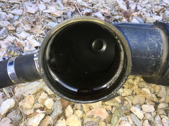 Air intake is oily