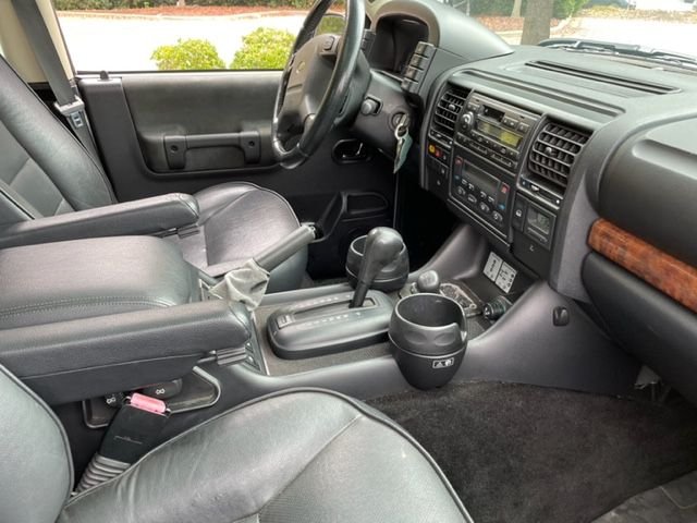 2004 Land Rover Discovery - 2004 Land Rover Discovery SE - Used - VIN SALTY194X48866380 - 155,000 Miles - 8 cyl - 4WD - Automatic - SUV - Silver - Raleigh, NC 27607, United States