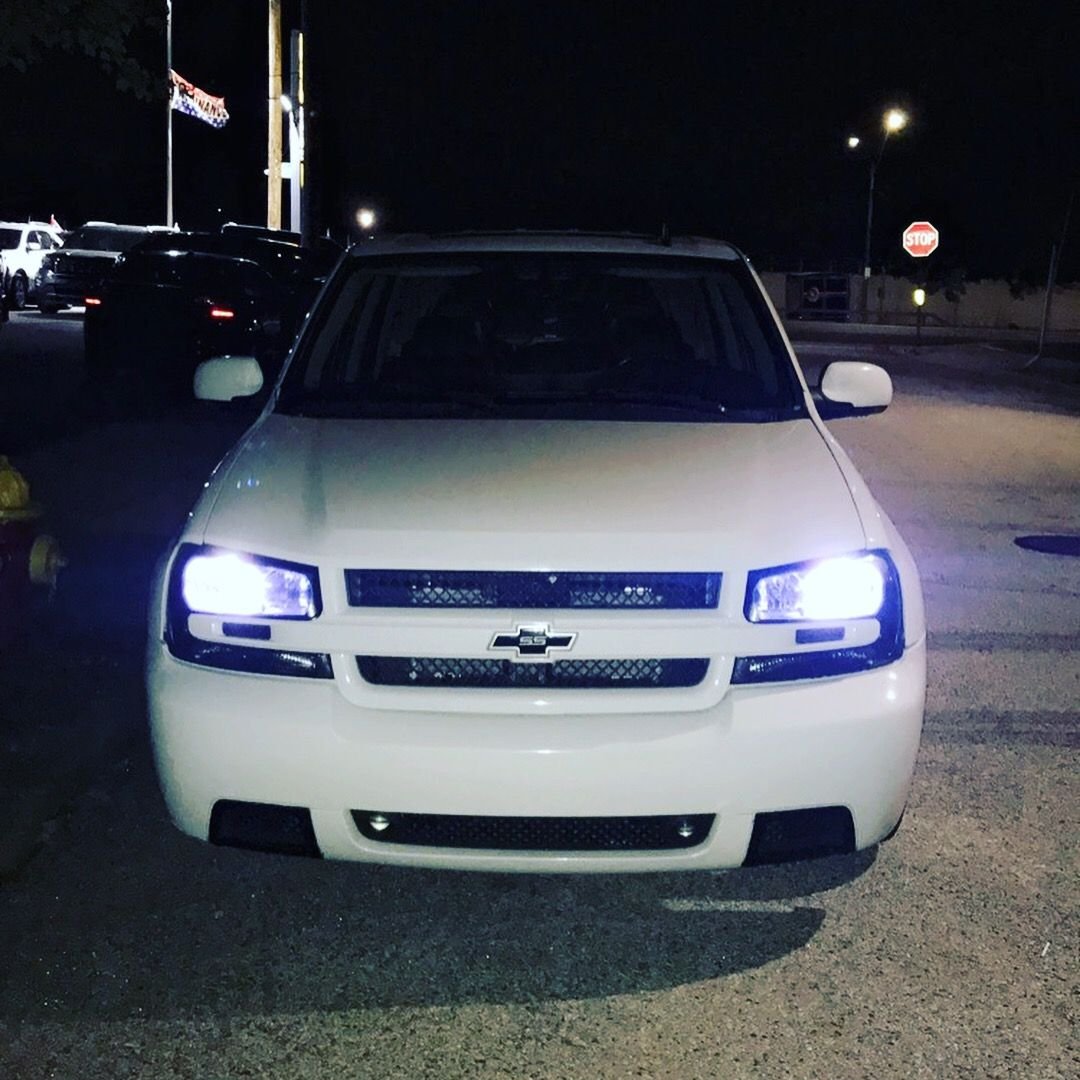 2007 Chevrolet Trailblazer - 2007 Chevy Trailblazer SS - Used - VIN 1GNES13H972261656 - 8 cyl - 2WD - Automatic - Truck - White - Bellmore, NY 11710, United States