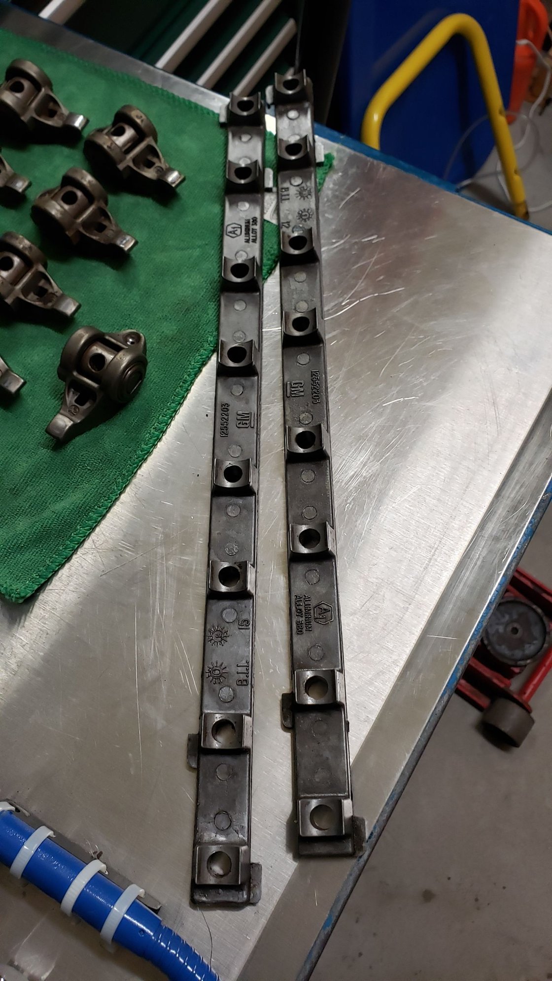  - 98-02 f-body stock ls1 rockers w/stands - Germantown, WI 53022, United States