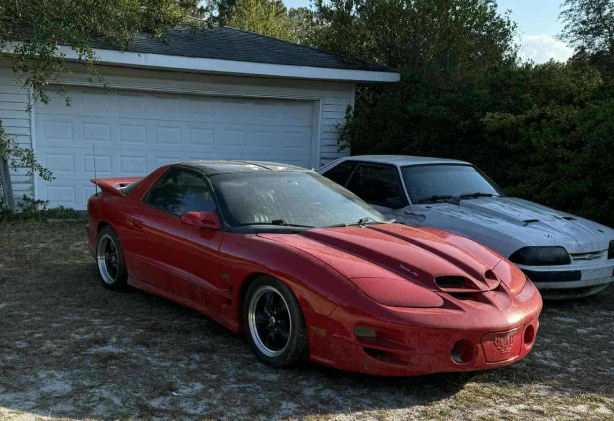 Exterior Body Parts - Red WS6 OEM Hood 98-02 - Used - 1998 to 2002 Pontiac Firebird - Lexington, SC 29073, United States