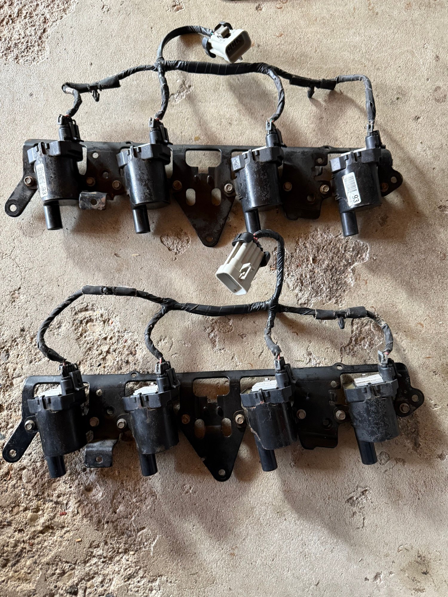 Engine - Electrical - 8 D585 coils, brackets and harness $140 shipped! - Used - -1 to 2026  All Models - West Bend, WI 53090, United States